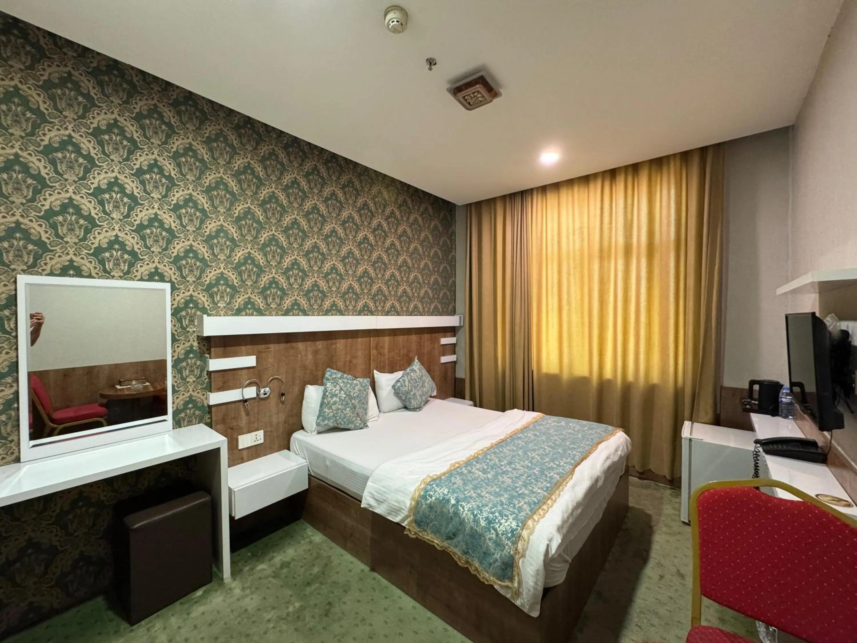 Double or Twin Room in Al Jawahiri Hotel