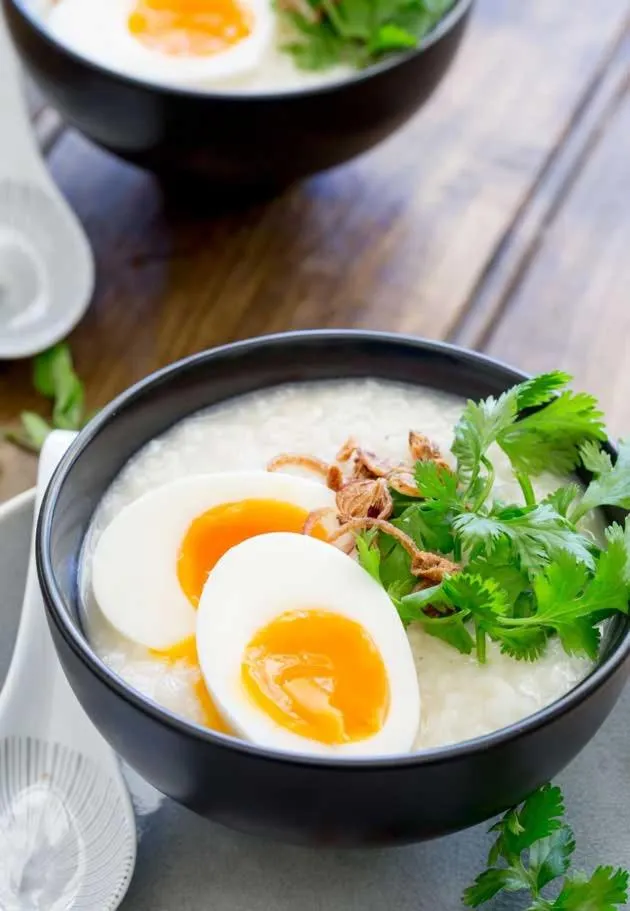 Breakfast in Tiang Capsule