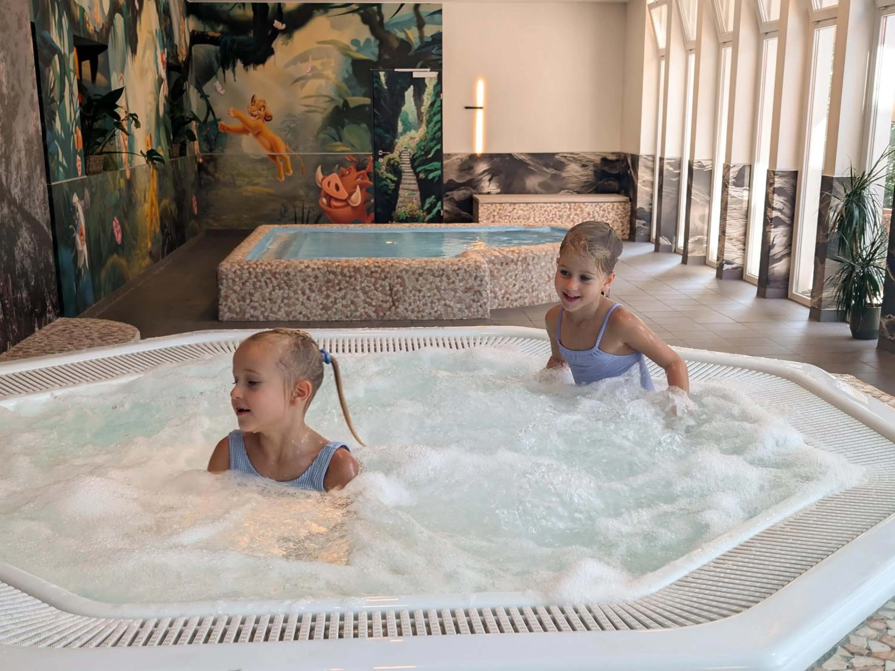 Spa and wellness centre/facilities in AlpenParks Apartment & Ferienresort Rehrenberg Viehhofen