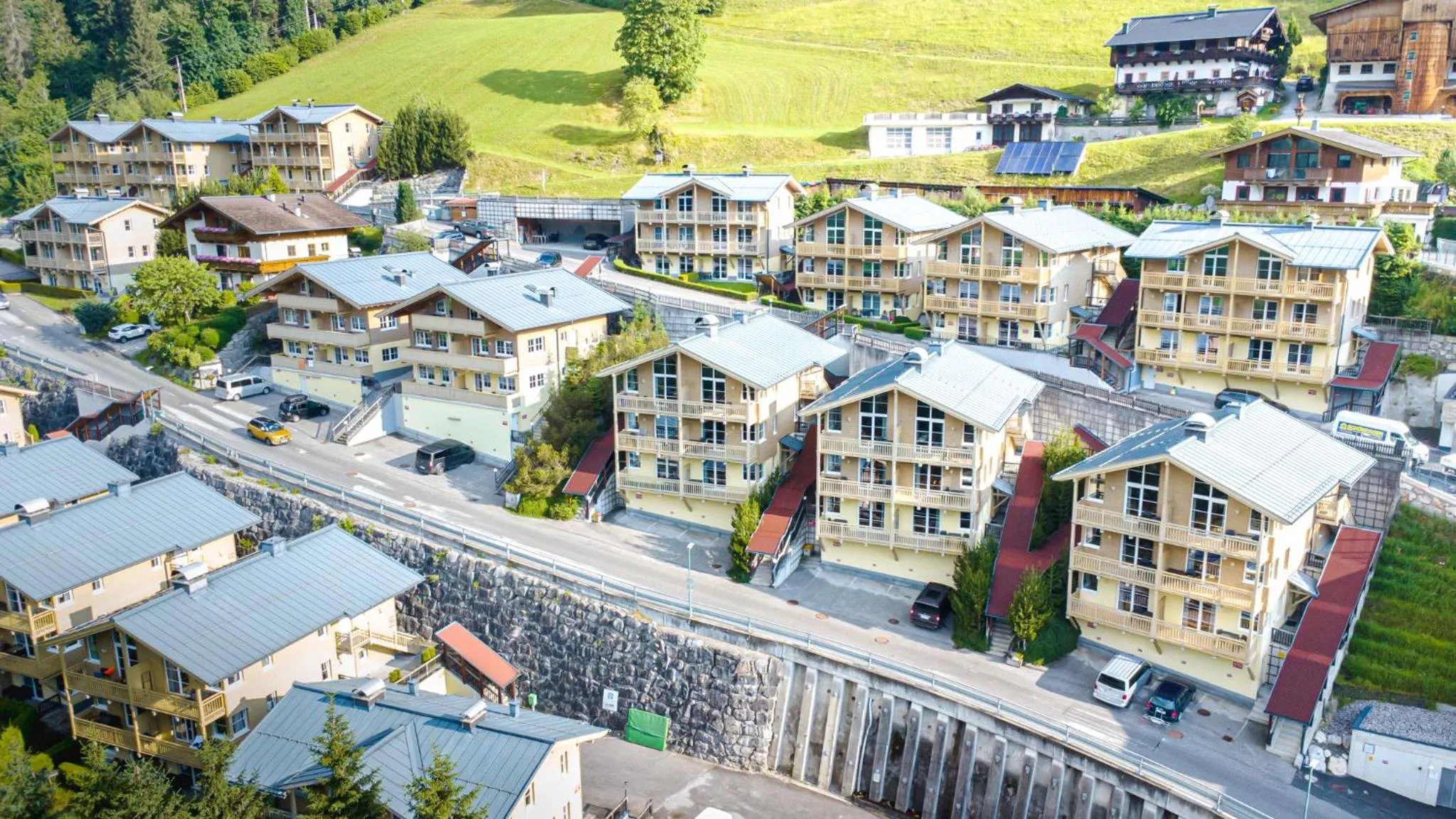 Property building in AlpenParks Apartment & Ferienresort Rehrenberg Viehhofen