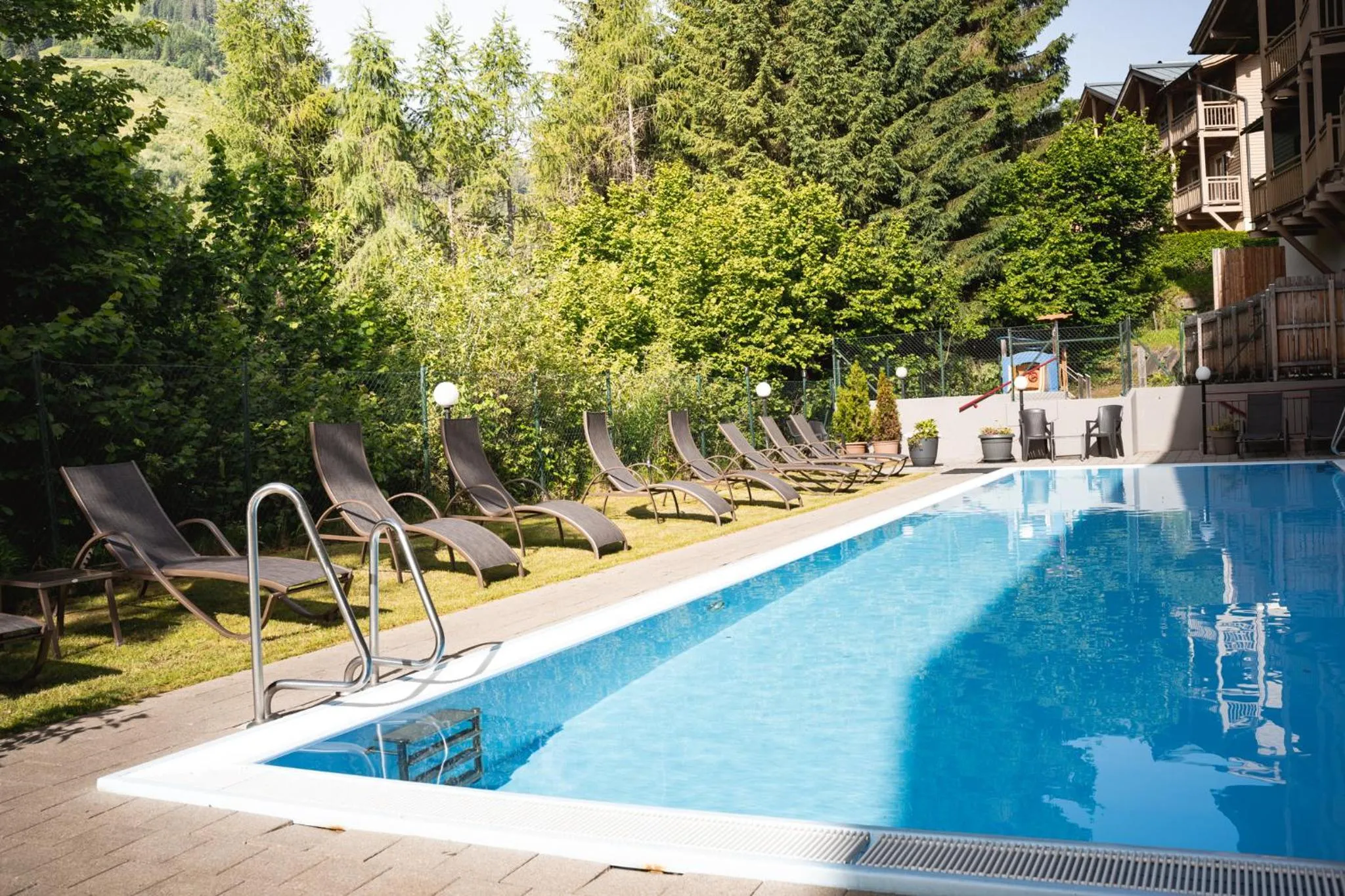Swimming pool in AlpenParks Apartment & Ferienresort Rehrenberg Viehhofen