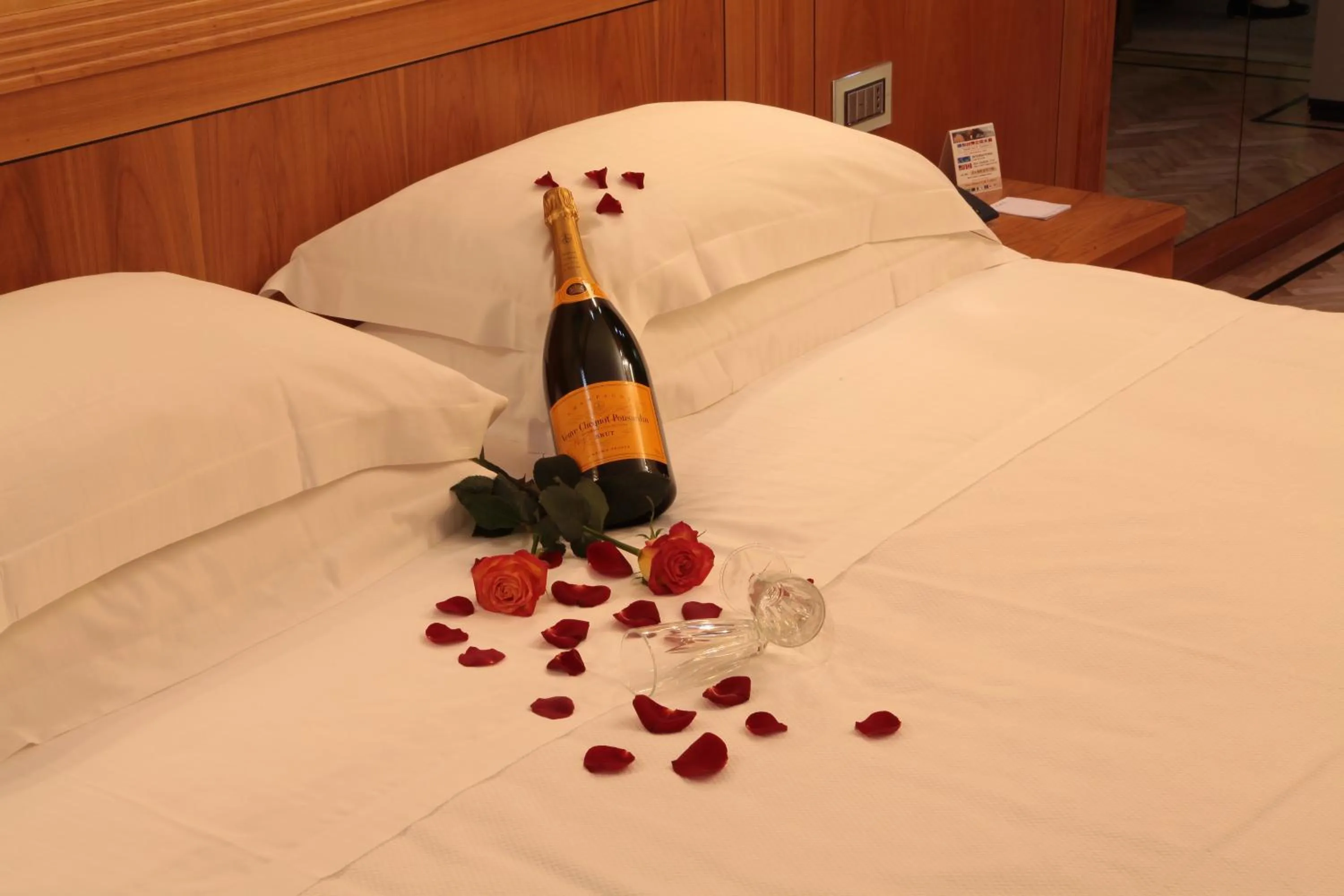 Bed, Drinks in Hotel Star