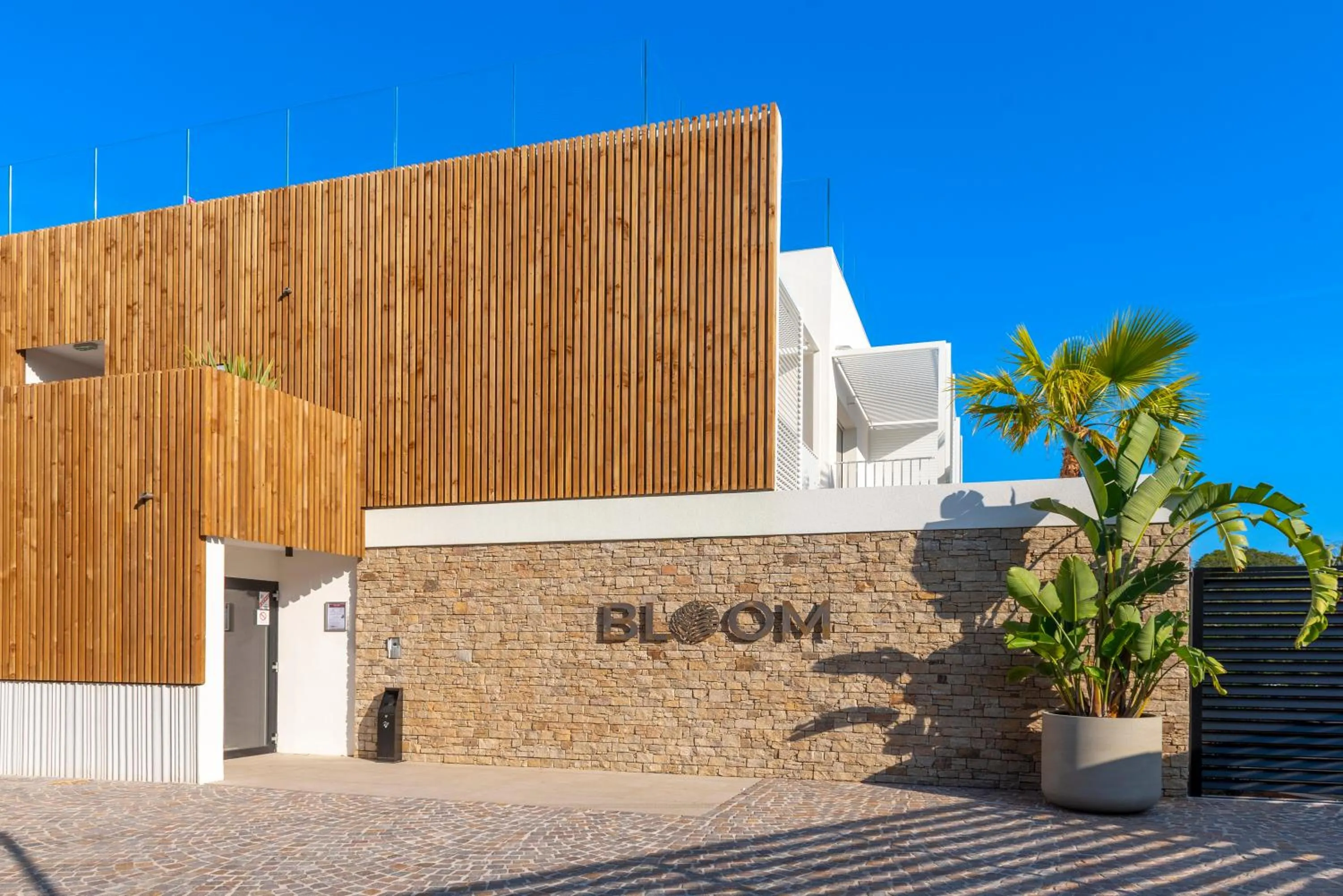 Property building in Van der Valk Hotel Bloom Saint Aygulf