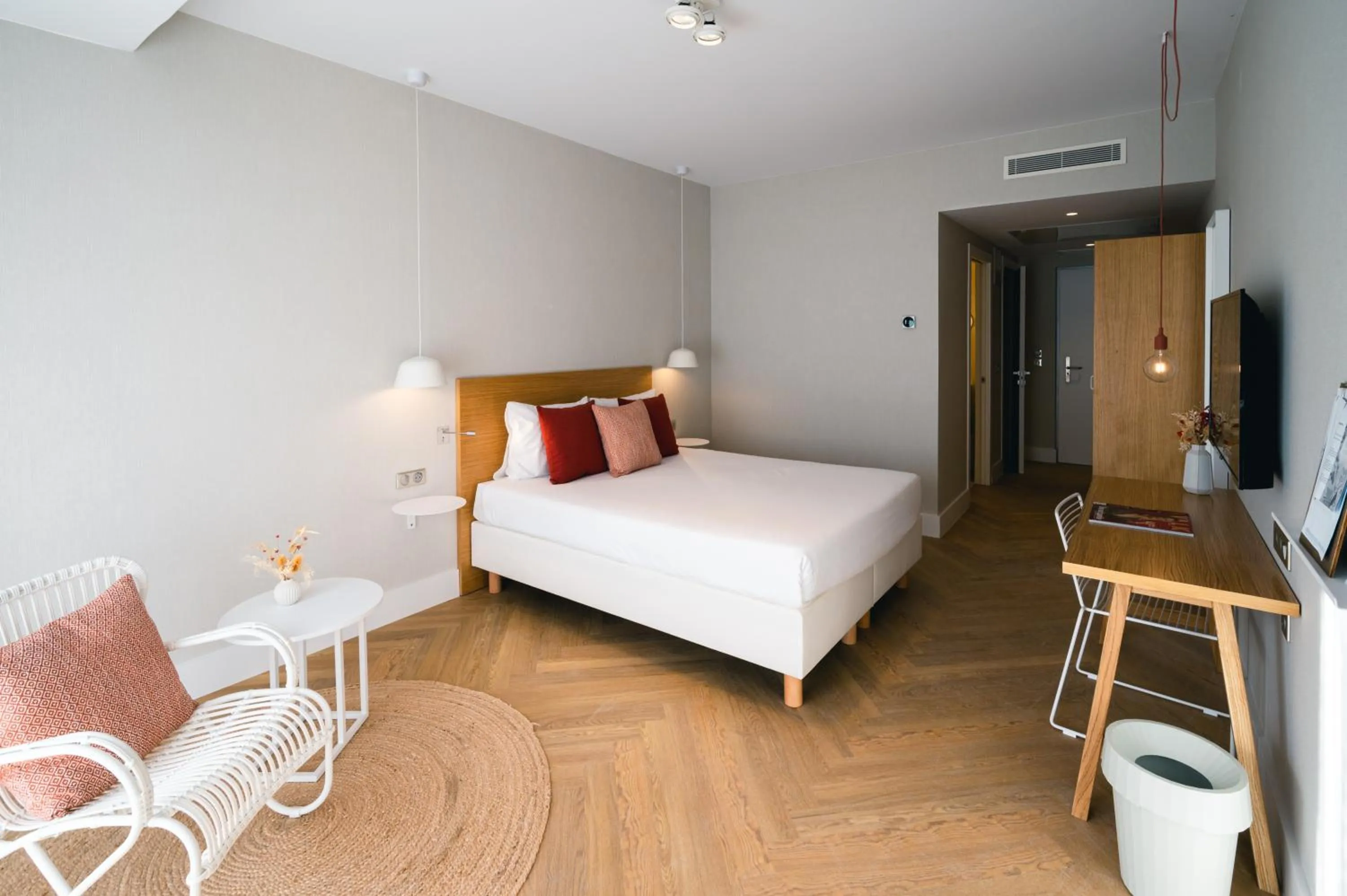 Photo of the whole room, Bed in Van der Valk Hotel Bloom Saint Aygulf