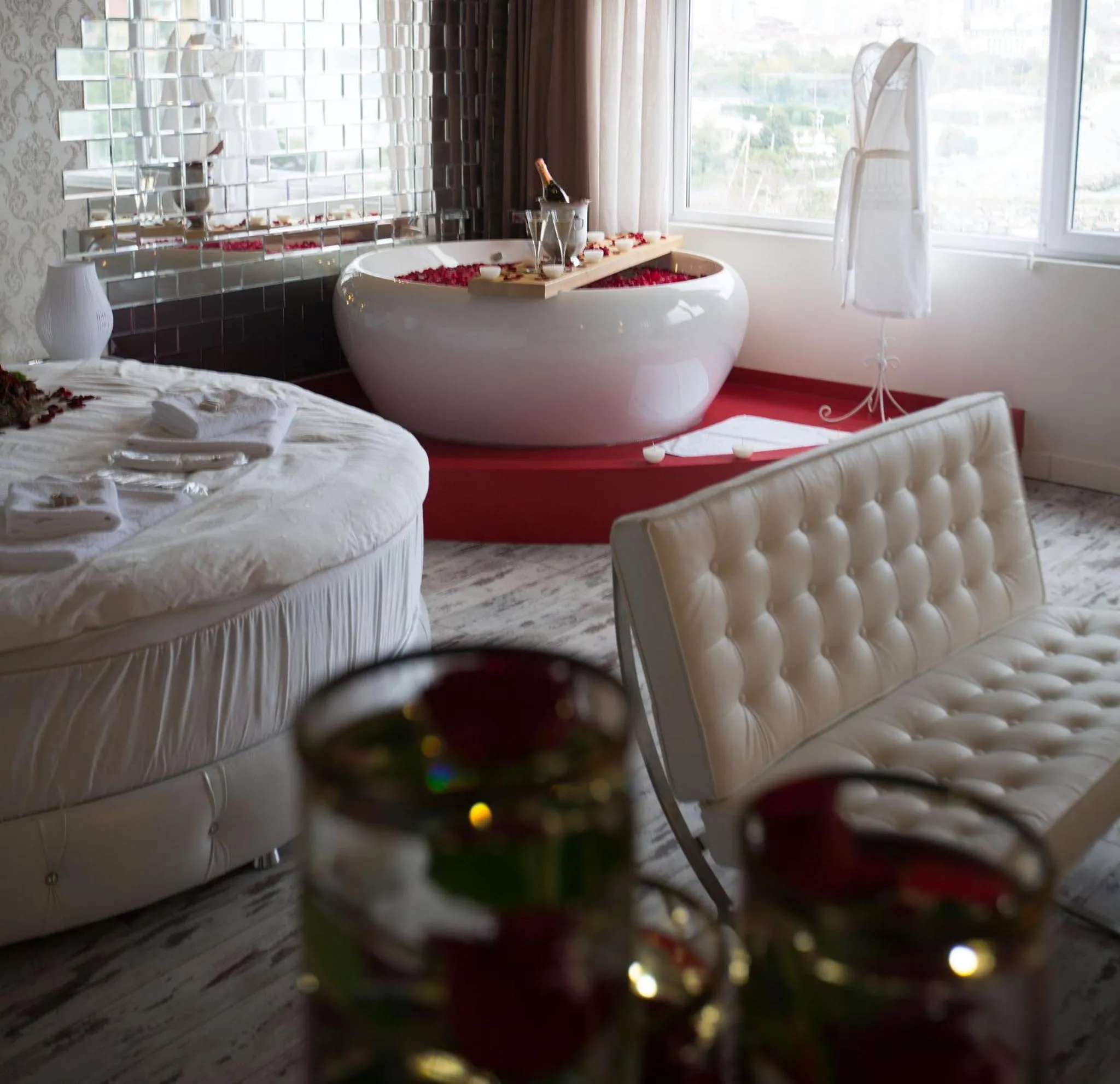 Hot Tub in Melek Hotels Moda