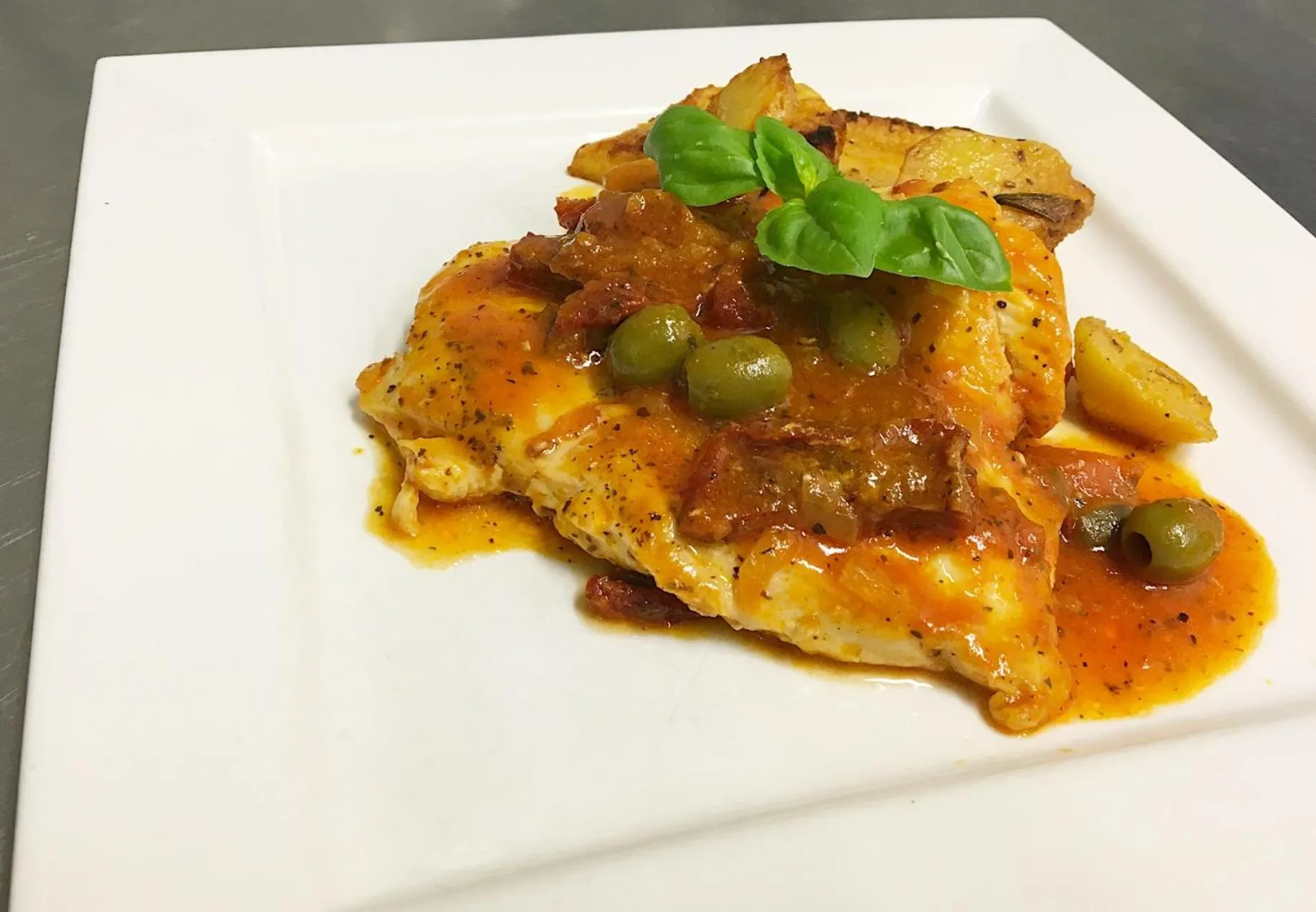 Food and drinks in Hotel Samaria