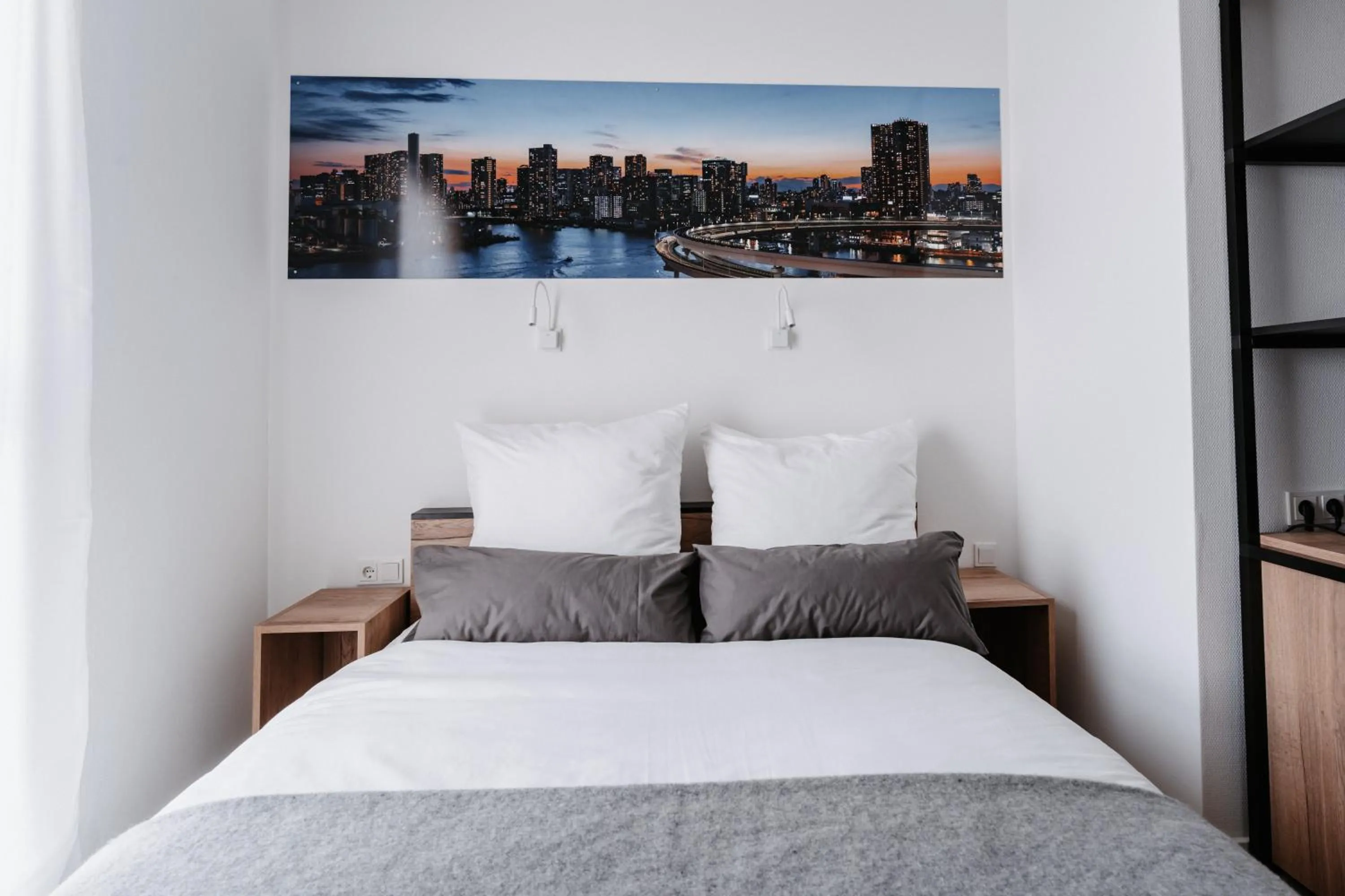 Bed in STEP INN The Fair Hotel