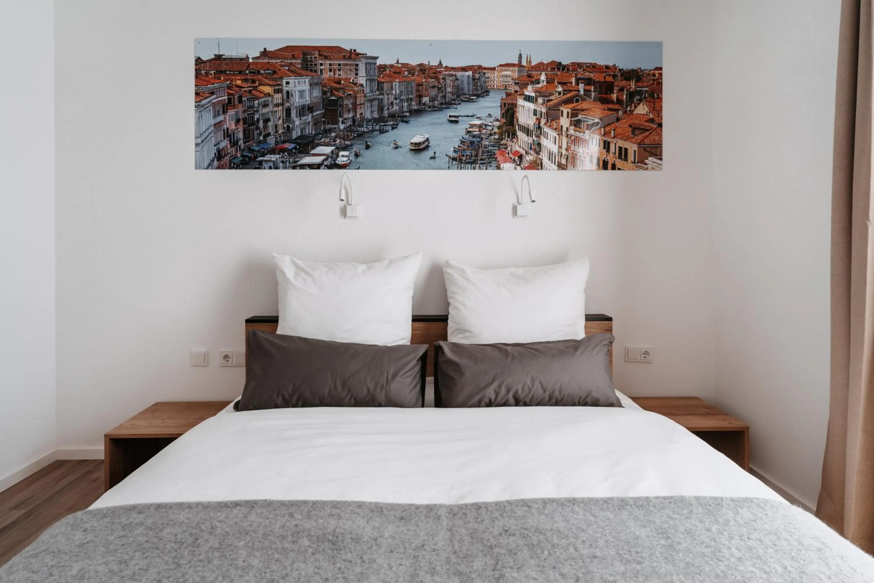 Bed in STEP INN The Fair Hotel