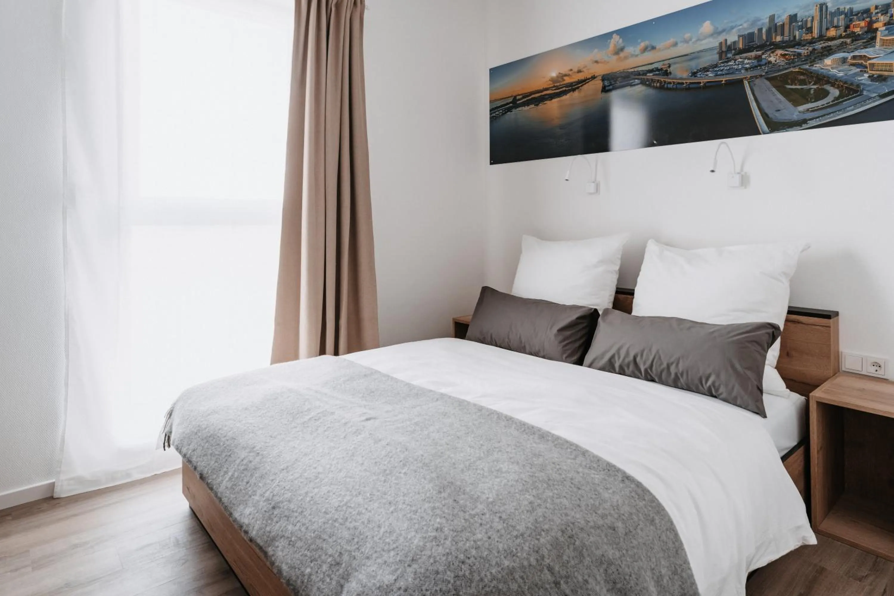 Bed in STEP INN The Fair Hotel