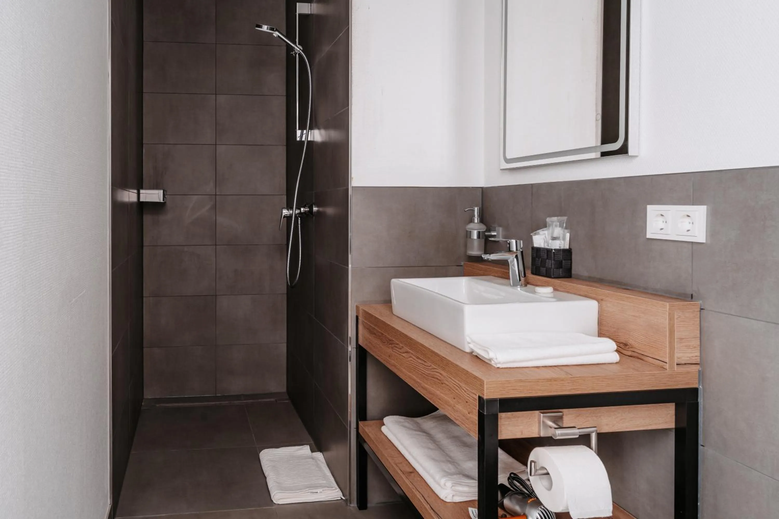 Bathroom in STEP INN The Fair Hotel