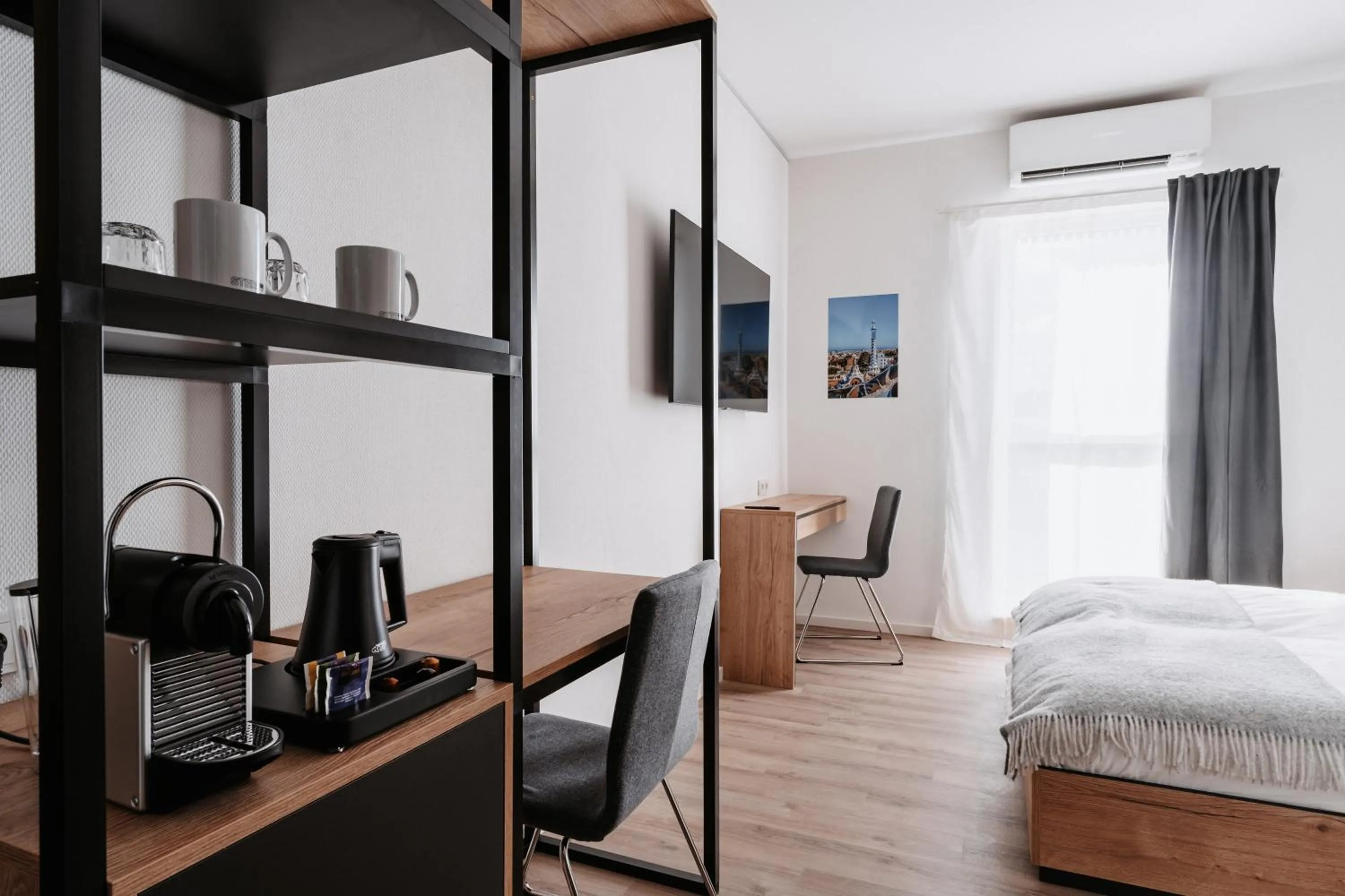 Coffee/tea facilities, Bed in STEP INN The Fair Hotel