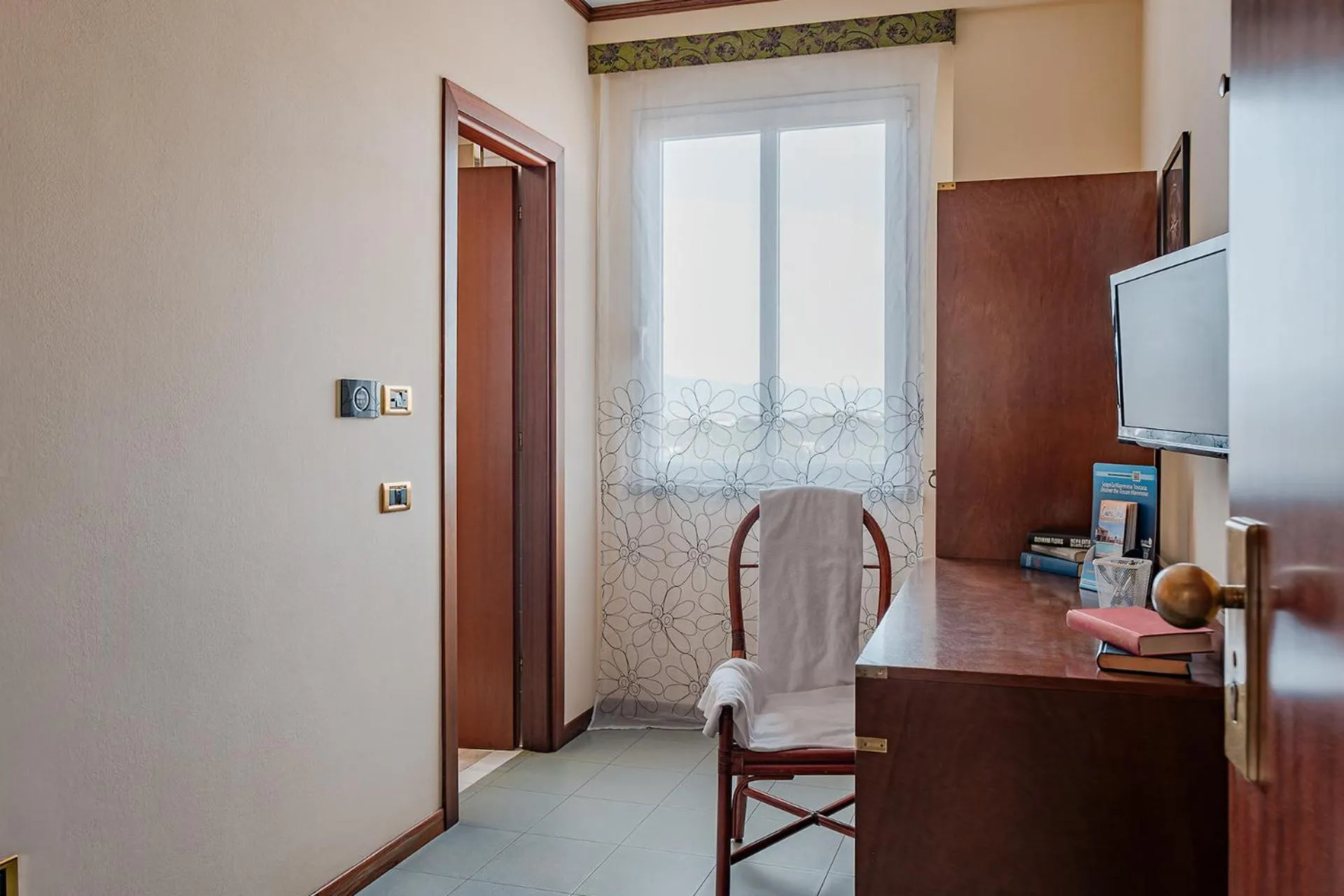 hair dresser in Hotel Tornese - Rooftop Sea View