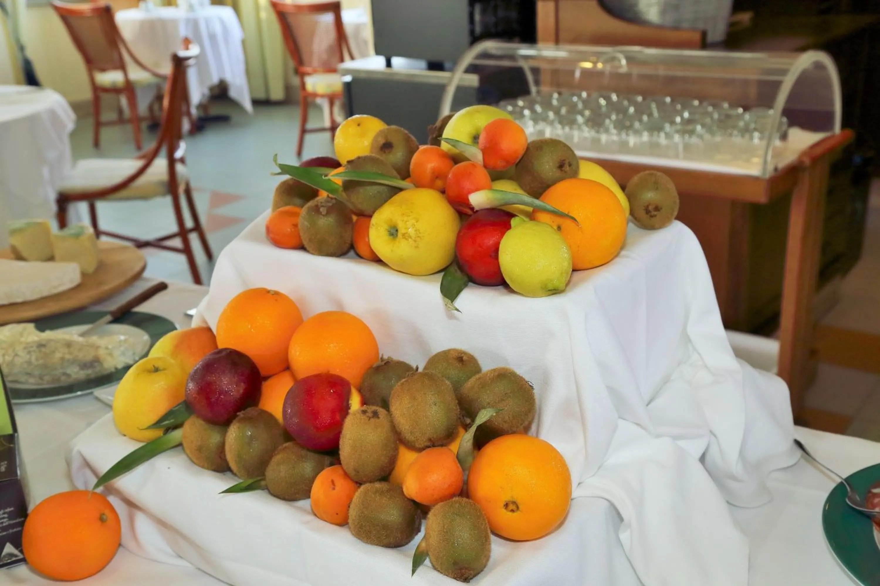 Restaurant/places to eat in Hotel Tornese - Rooftop Sea View