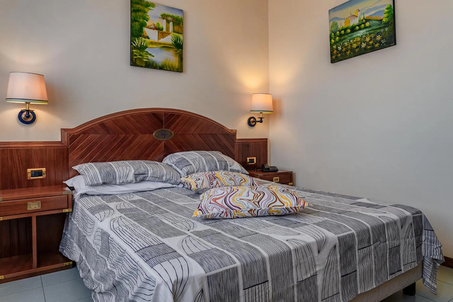 Bedroom, Bed in Hotel Tornese - Rooftop Sea View