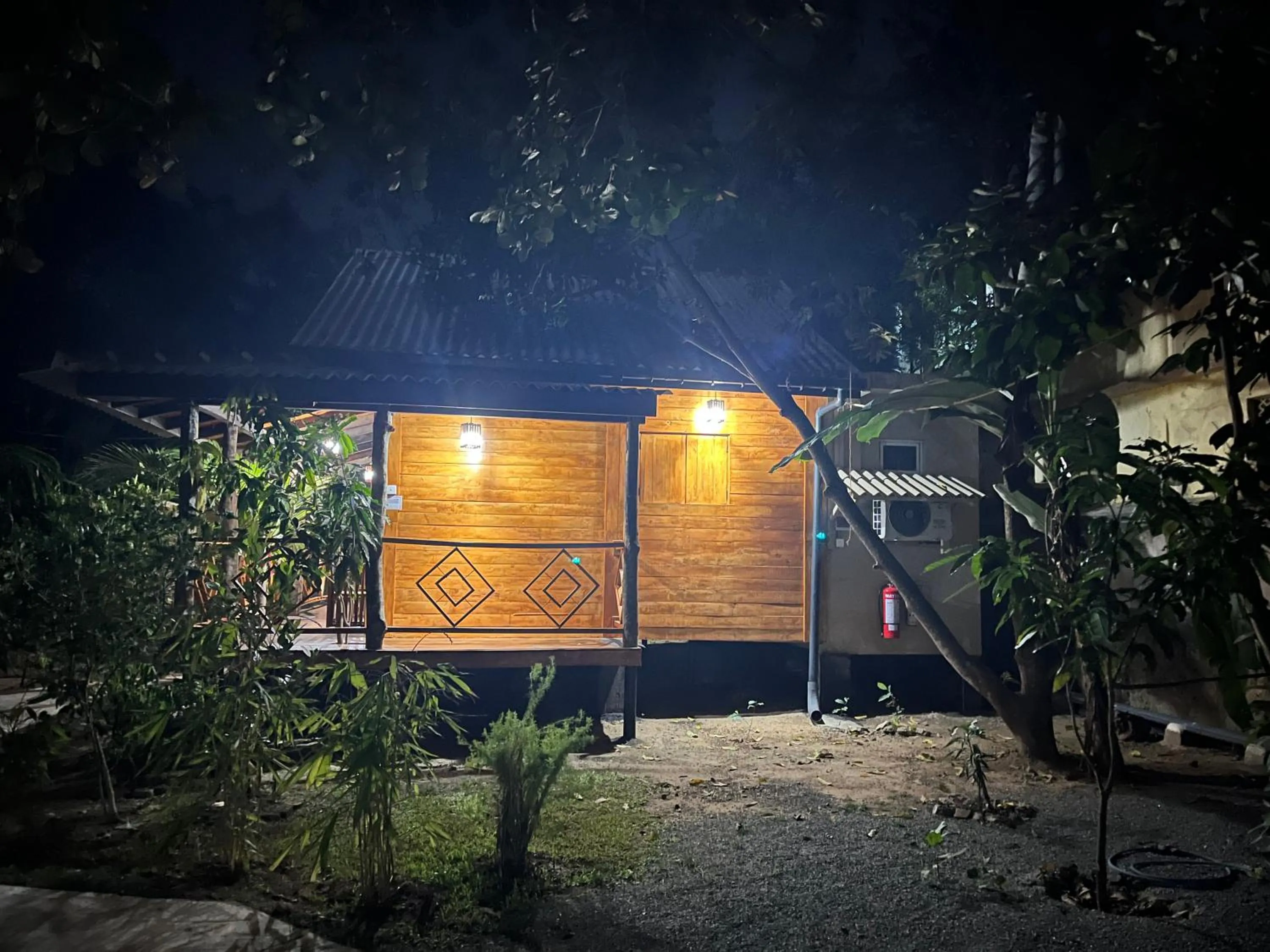 Night in Tanty’s Hostel