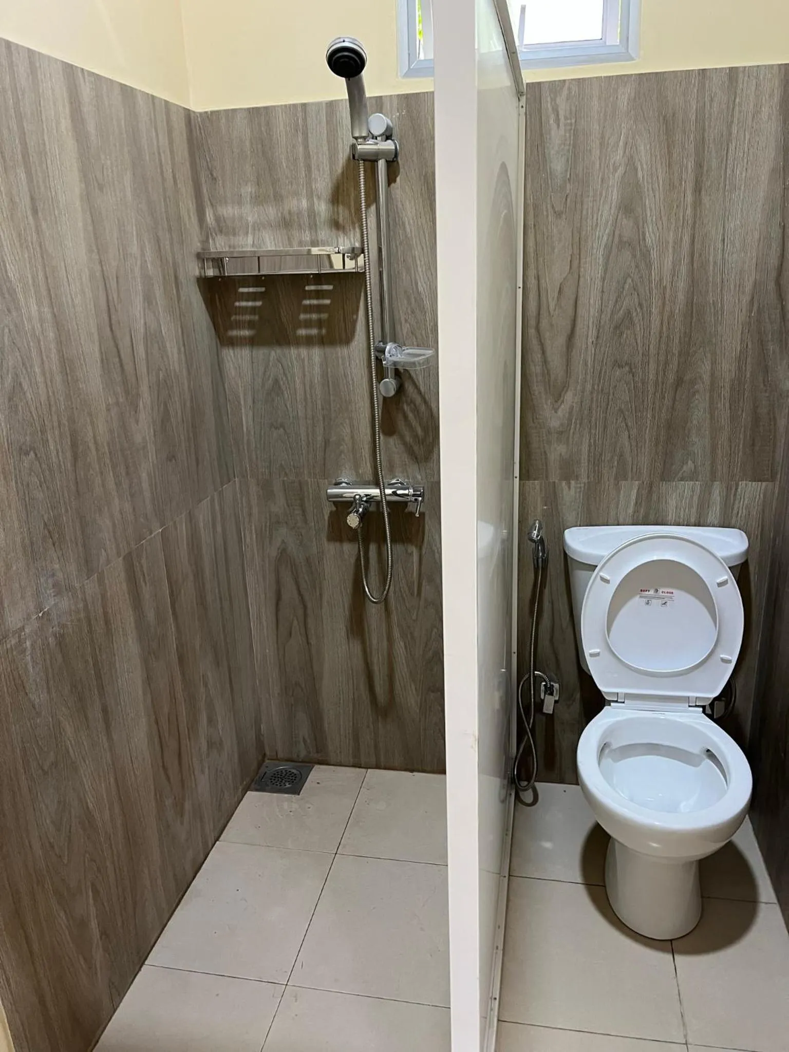 Shower in Tanty’s Hostel