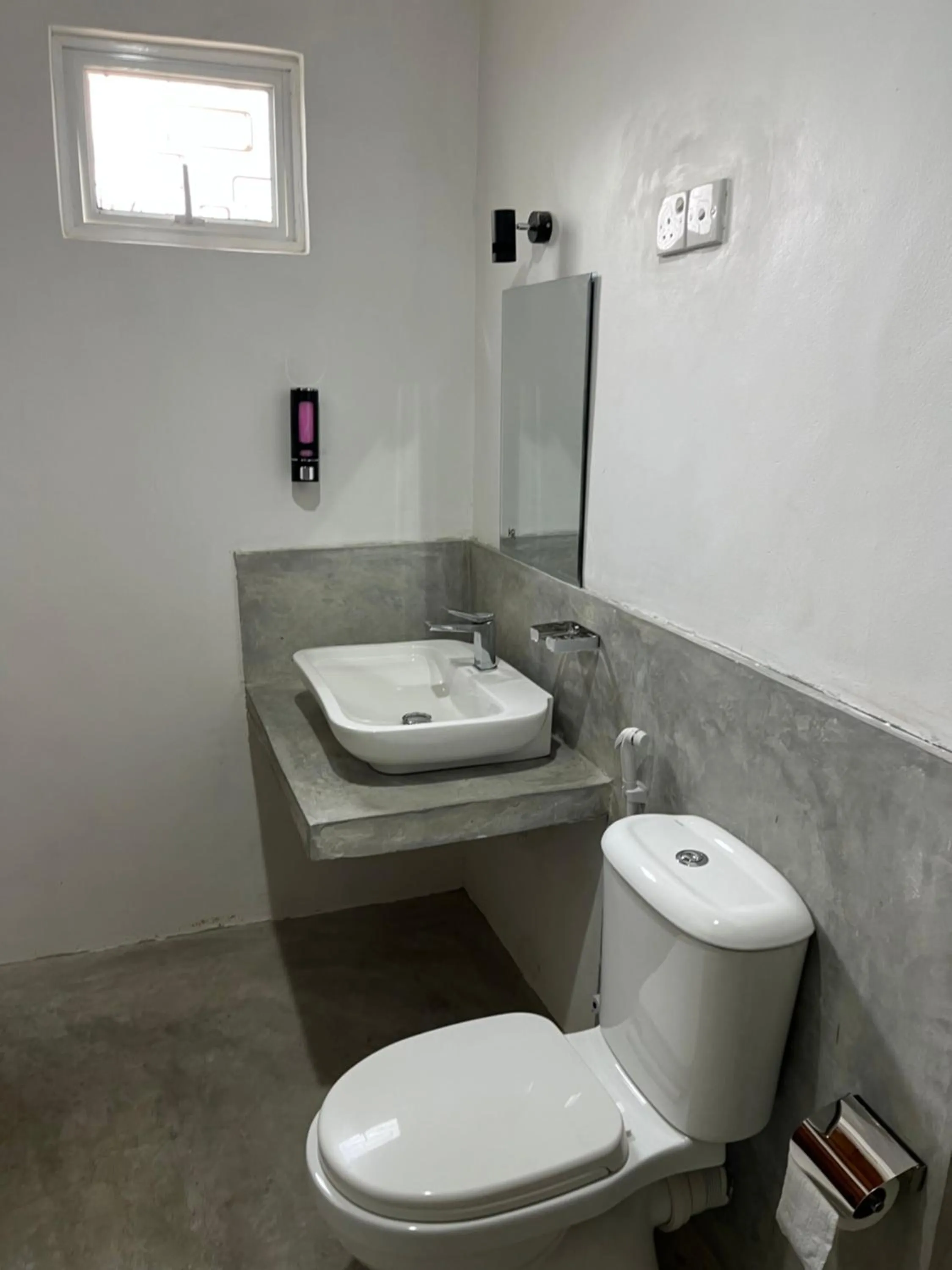 Bathroom in Tanty’s Hostel