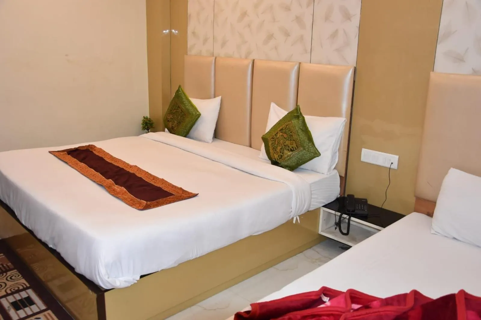 Bedroom, Bed in Hotel Wall City 55