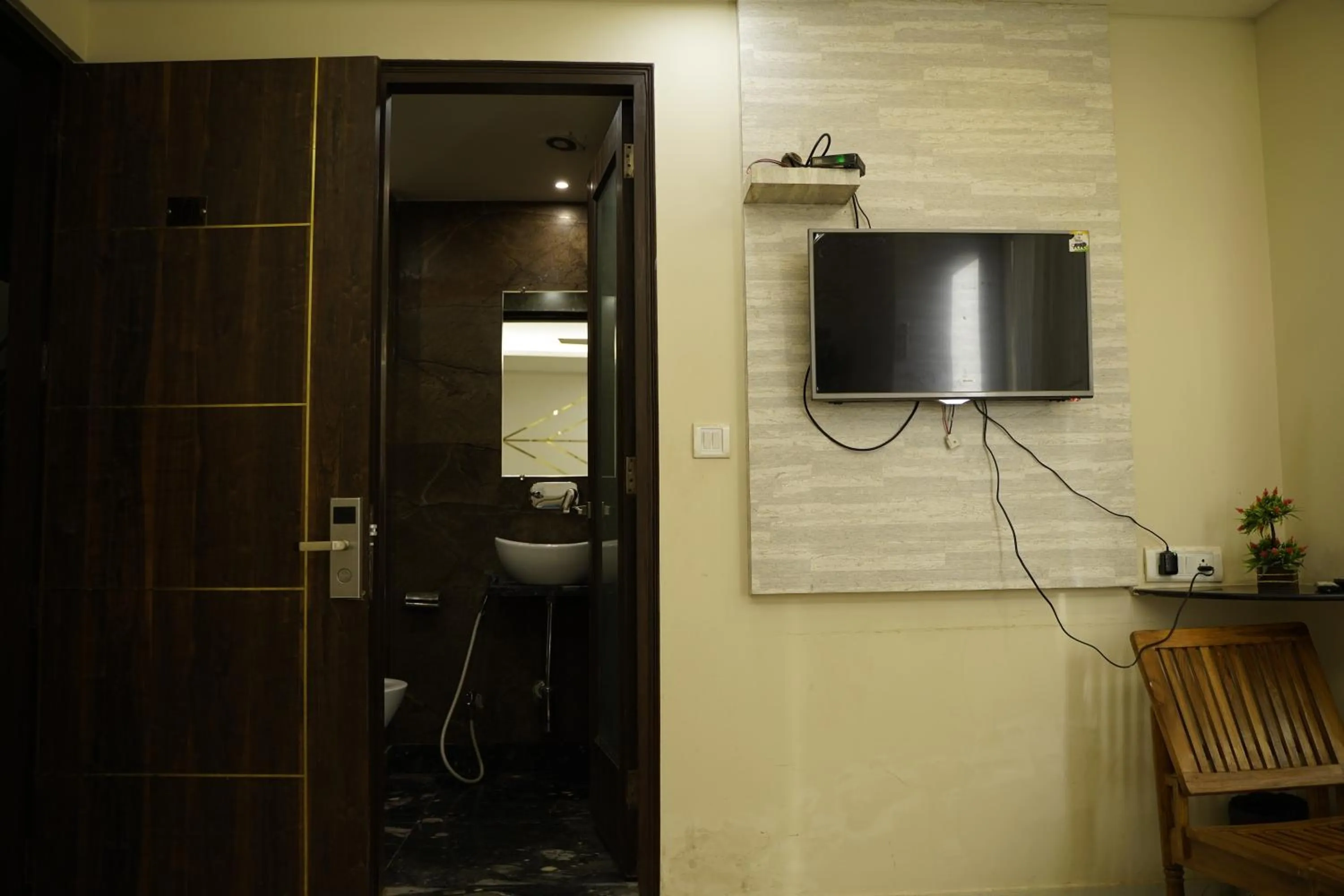 Bedroom in Hotel Wall City 55