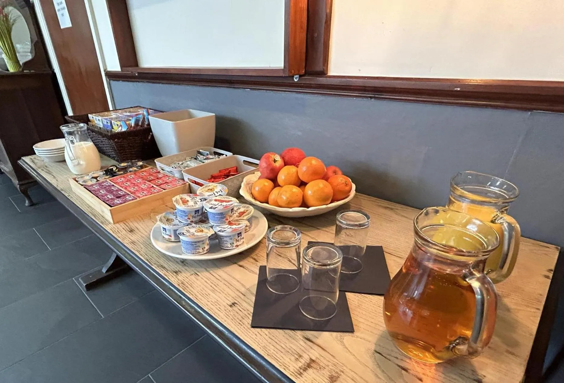 Breakfast in The Buck