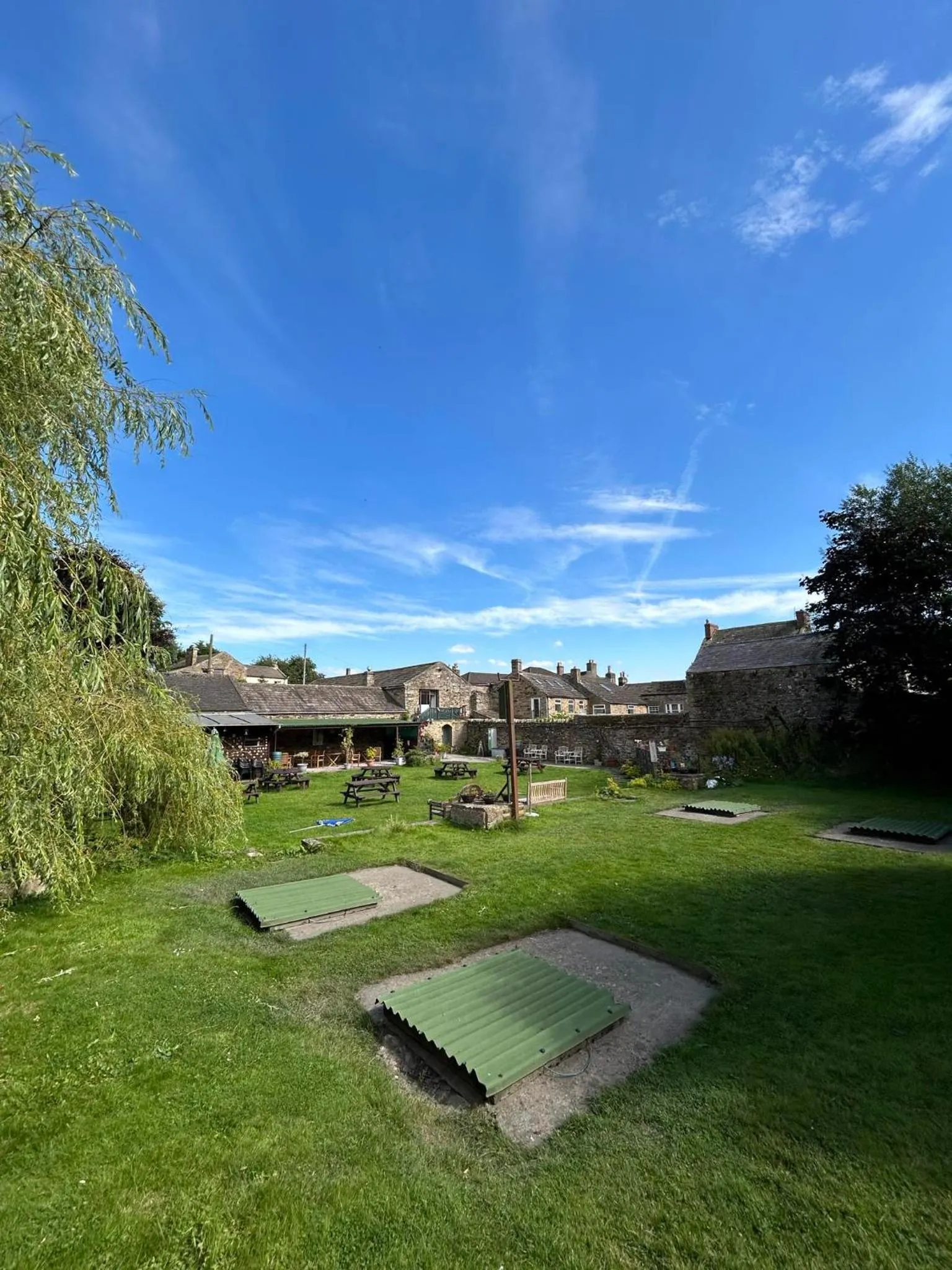 Restaurant/places to eat in The Buck