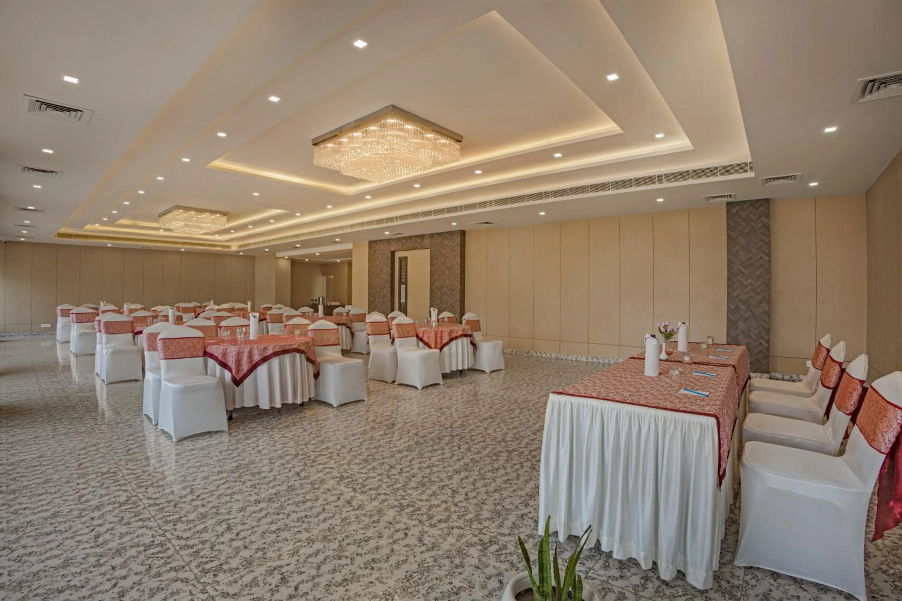 Banquet/Function facilities in Sterling Mantra Haridwar