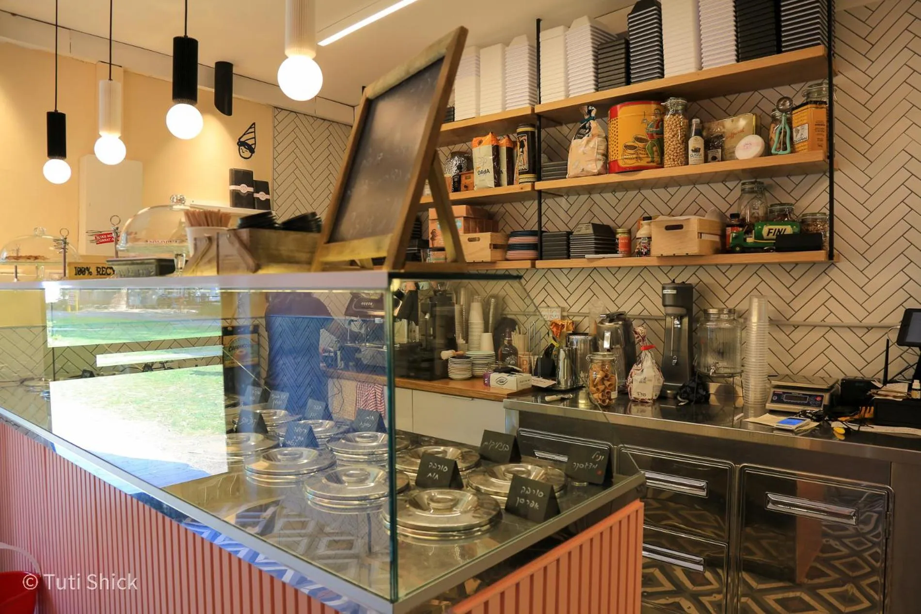 Food and drinks in Mandara - Country Lodging