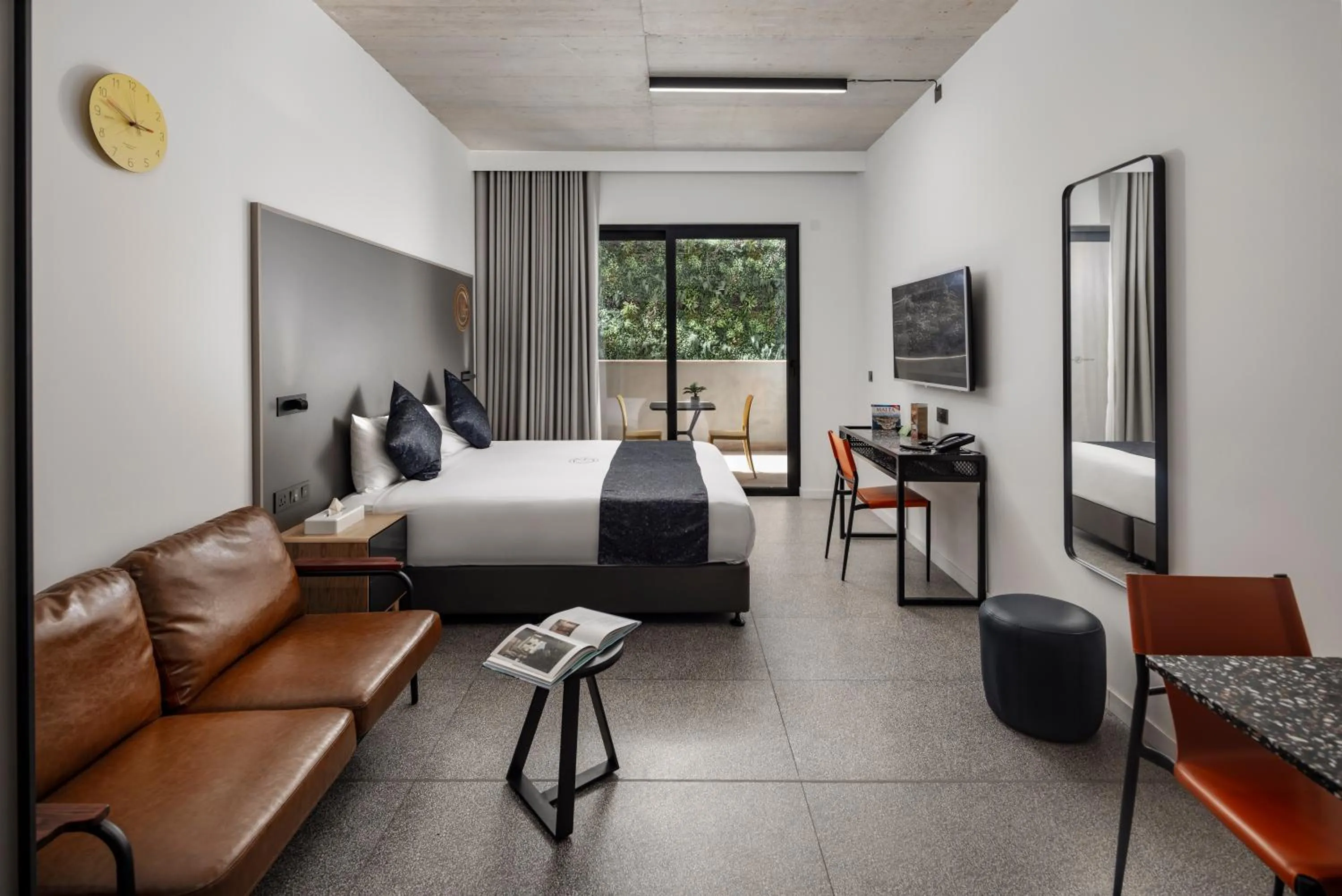 Balcony/Terrace, Bed in Grands Suites Hotel and Spa Sliema