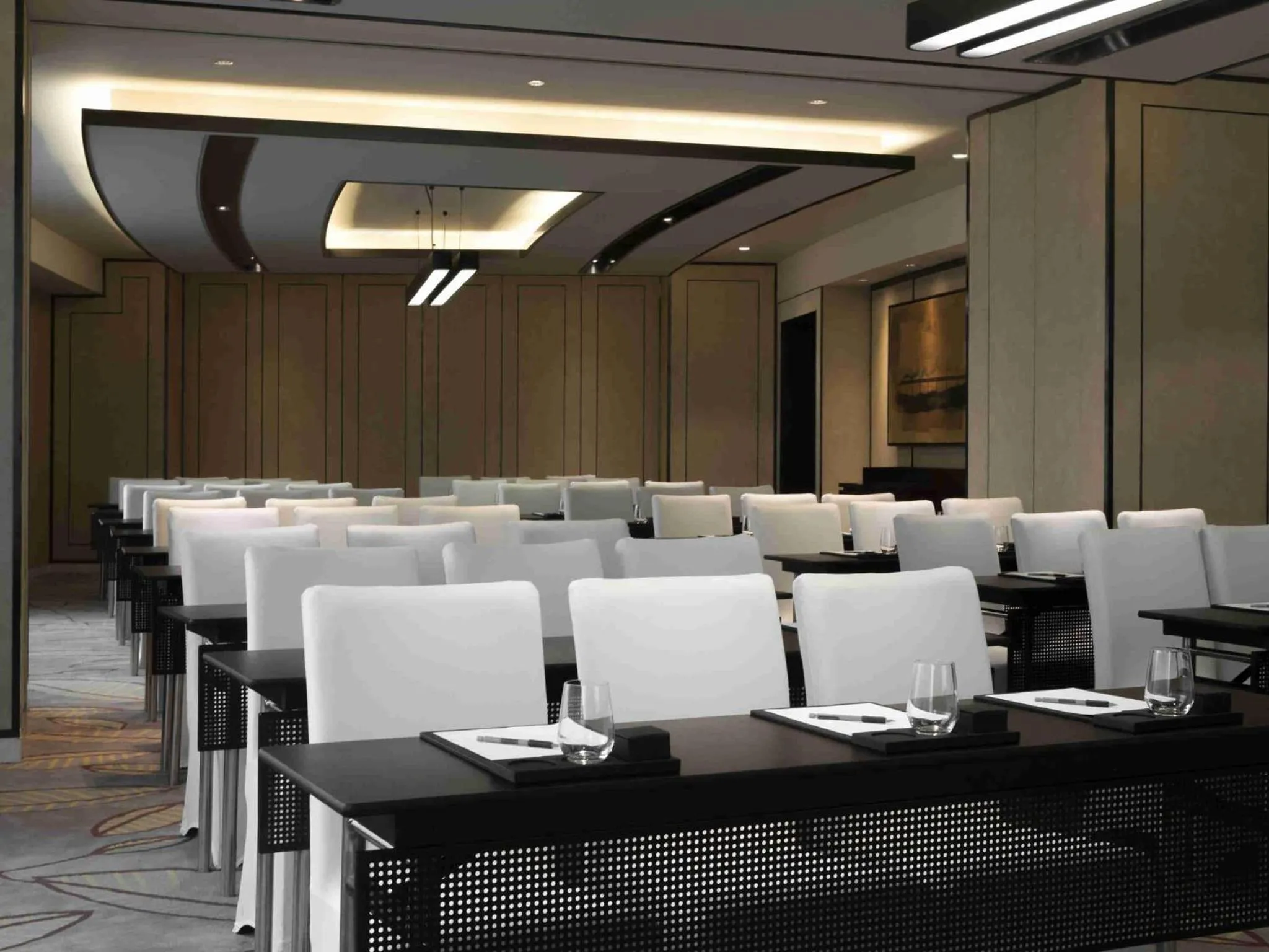 Meeting/conference room in Pullman Shanghai Xuhui