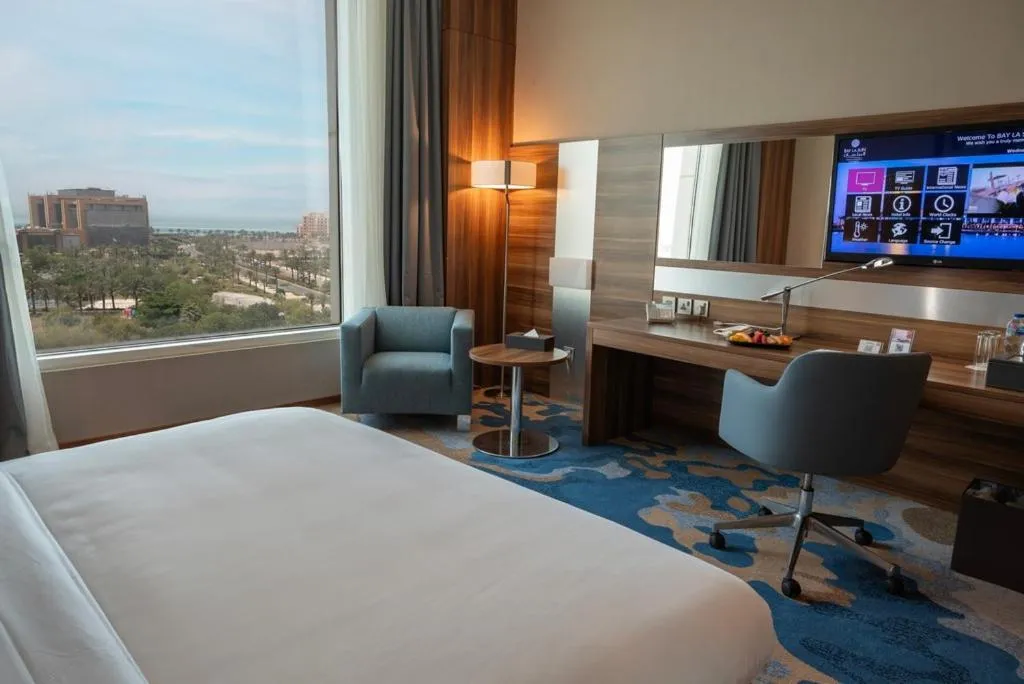 Bedroom, Bed in Bay La Sun Hotel and Marina - Emaar King Abdullah Economic City