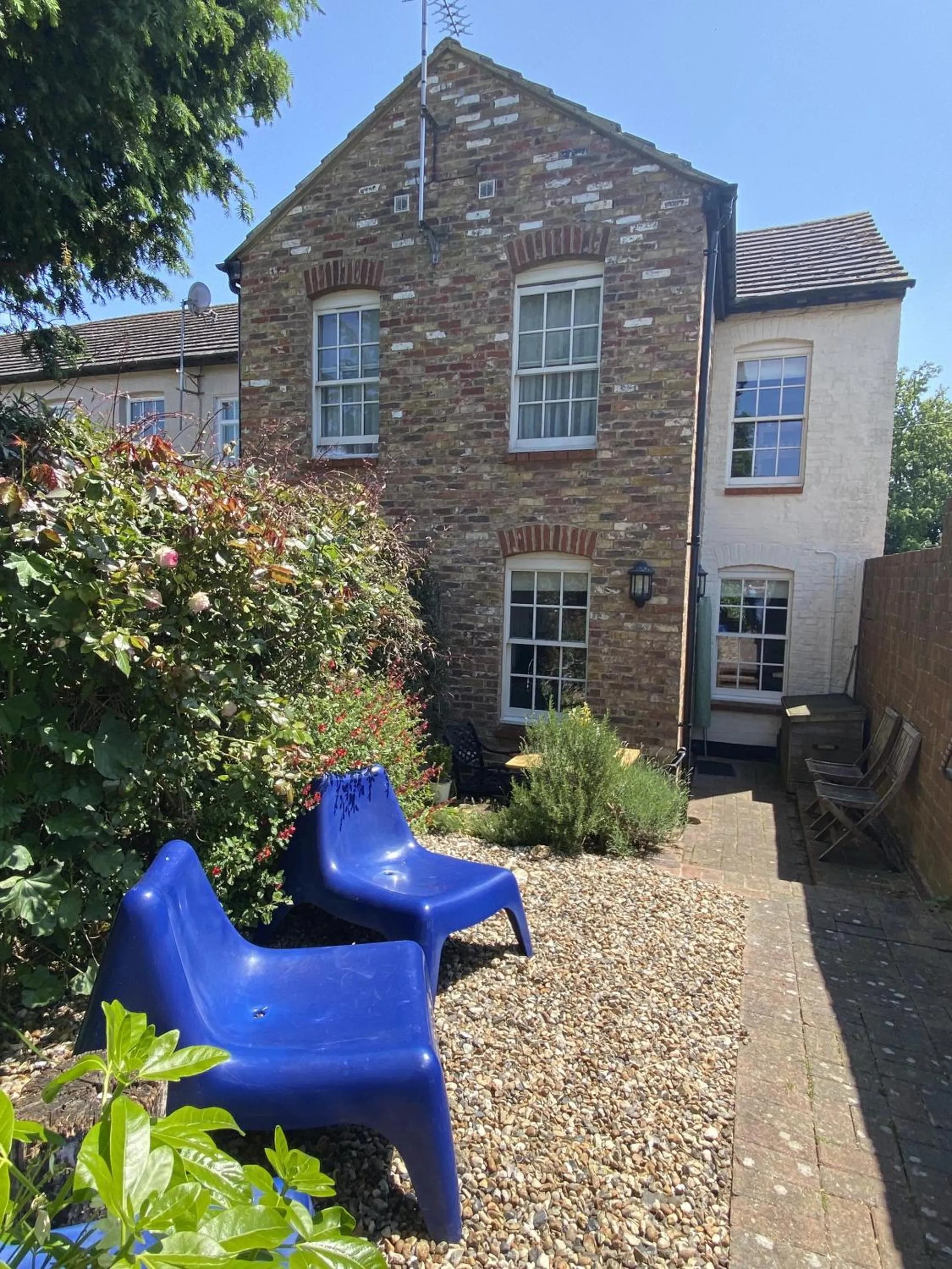 Garden in Green Cottages