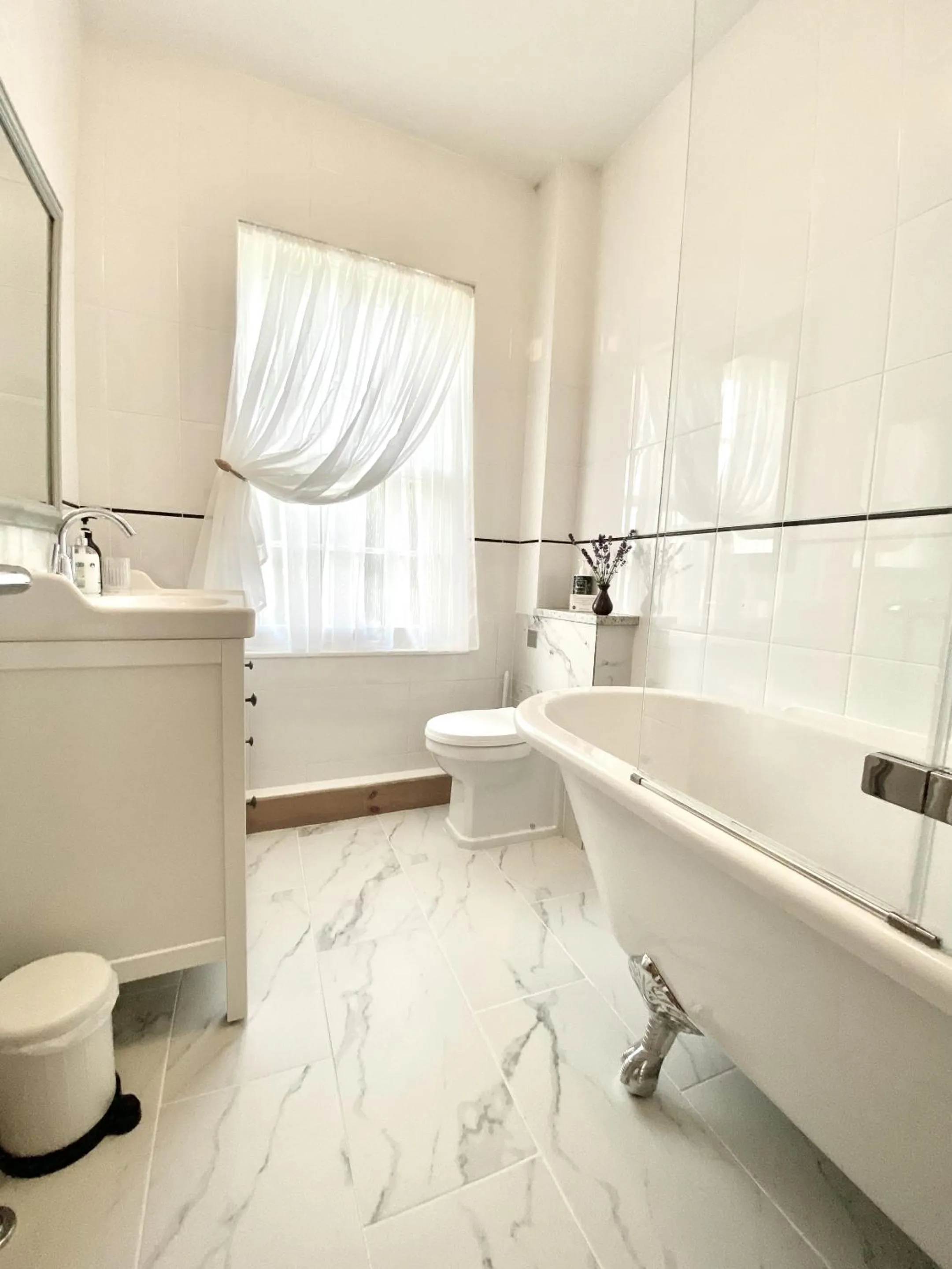 Bathroom in Green Cottages