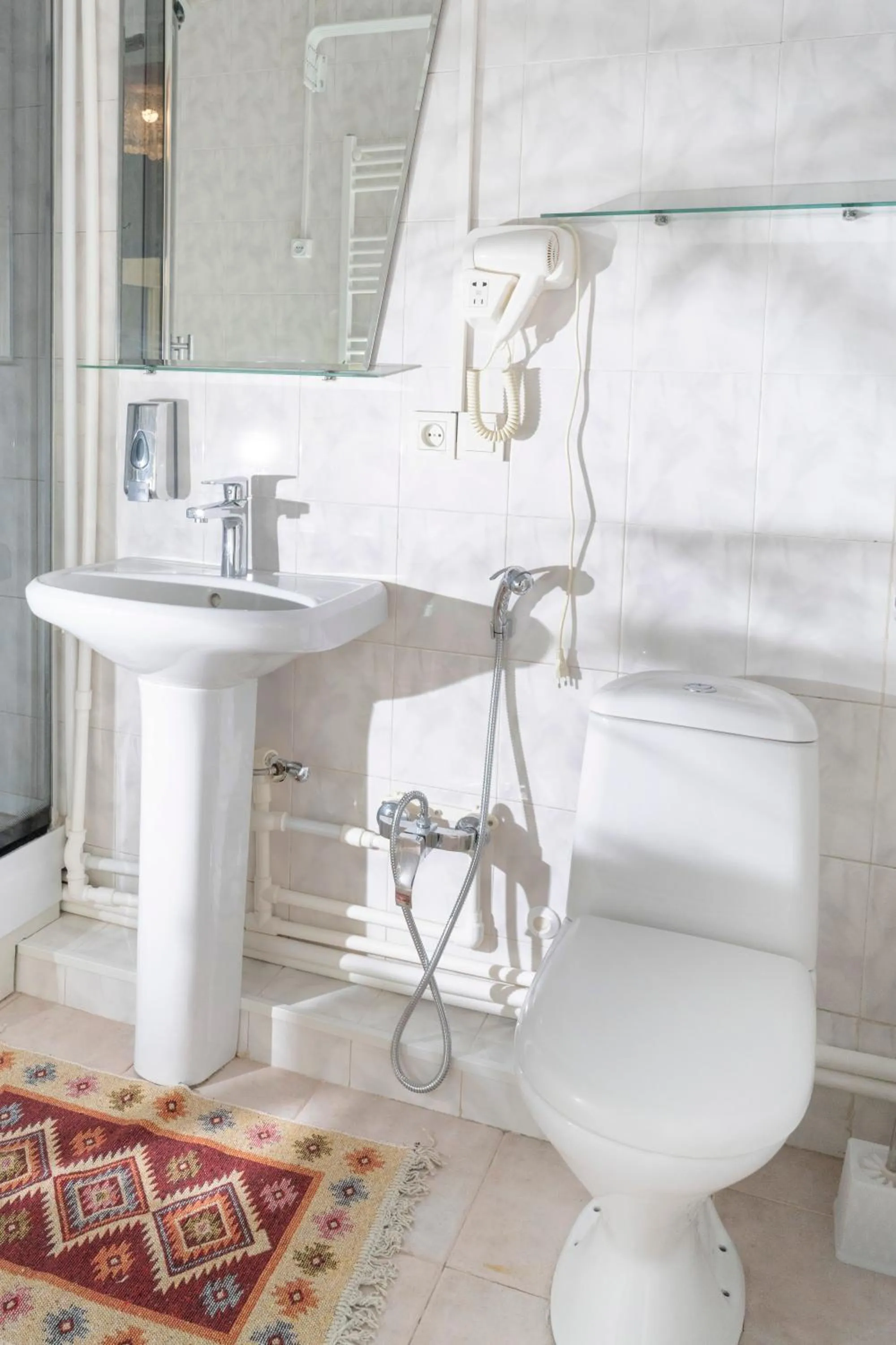 Toilet in Elia Boutique Hostel & Apart-Hotel