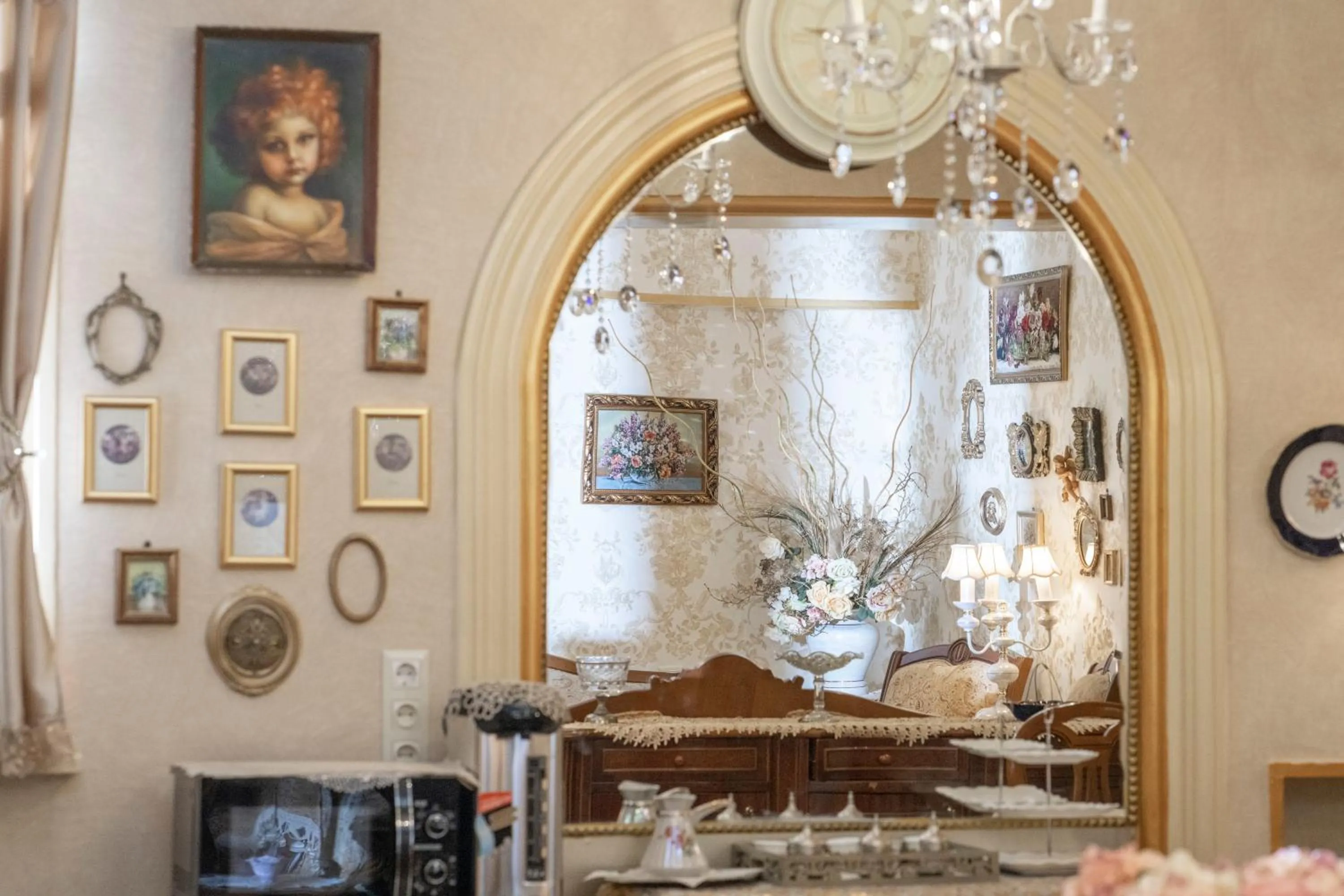 Decorative detail in Elia Boutique Hostel & Apart-Hotel