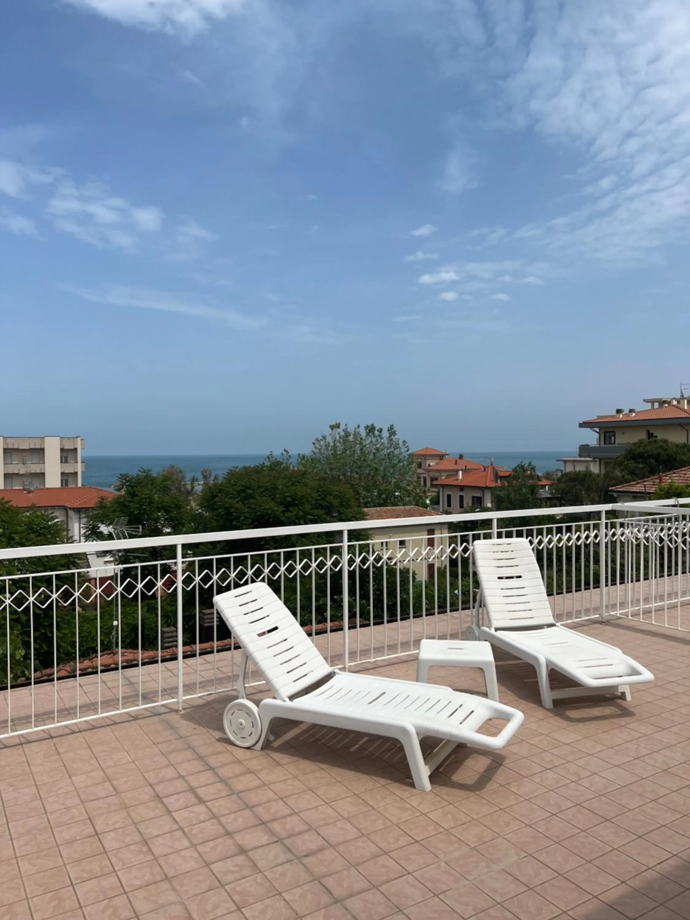 Balcony/Terrace in Hotel Villa dei Fiori - sul mare con piscina