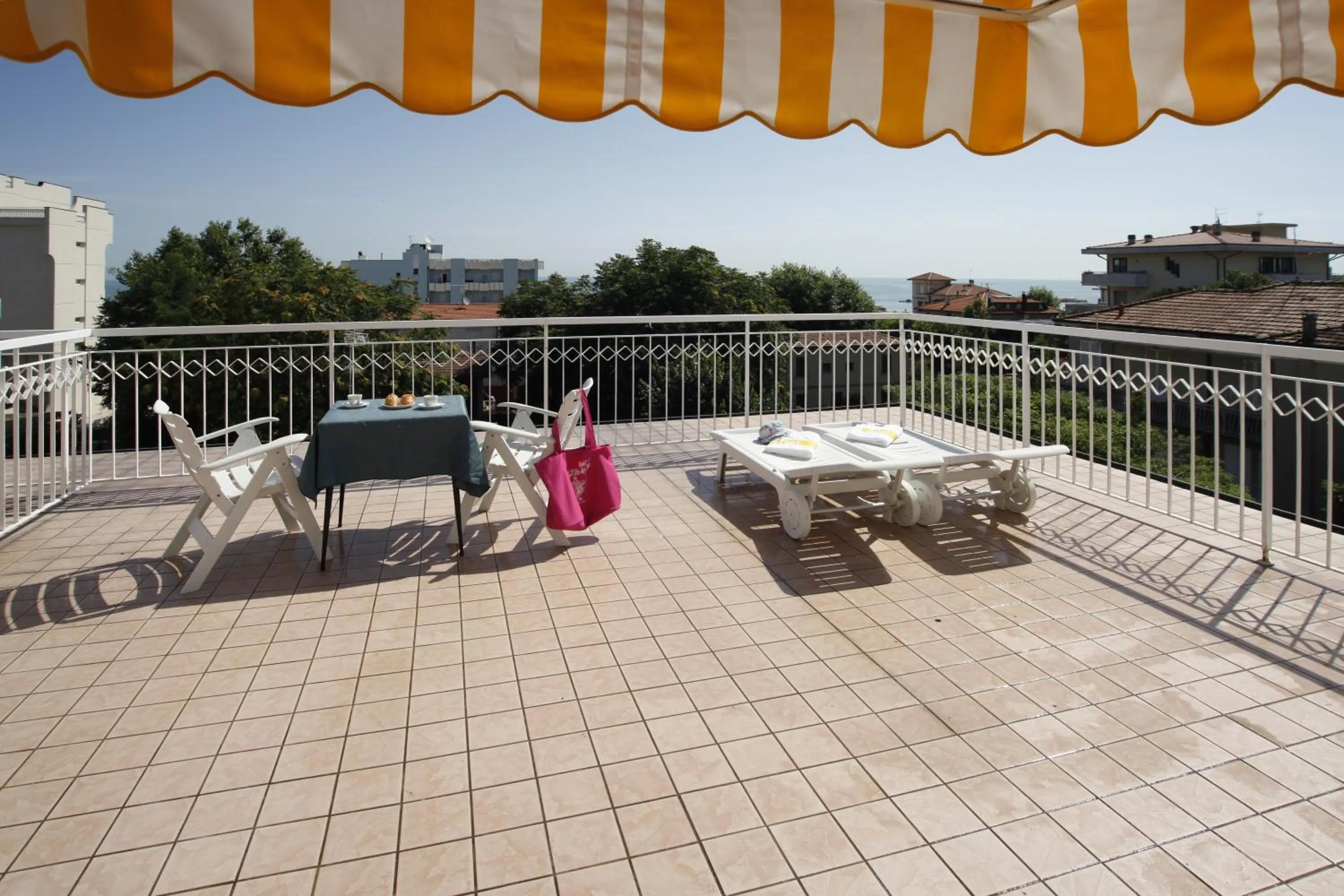 Balcony/Terrace in Hotel Villa dei Fiori - sul mare con piscina