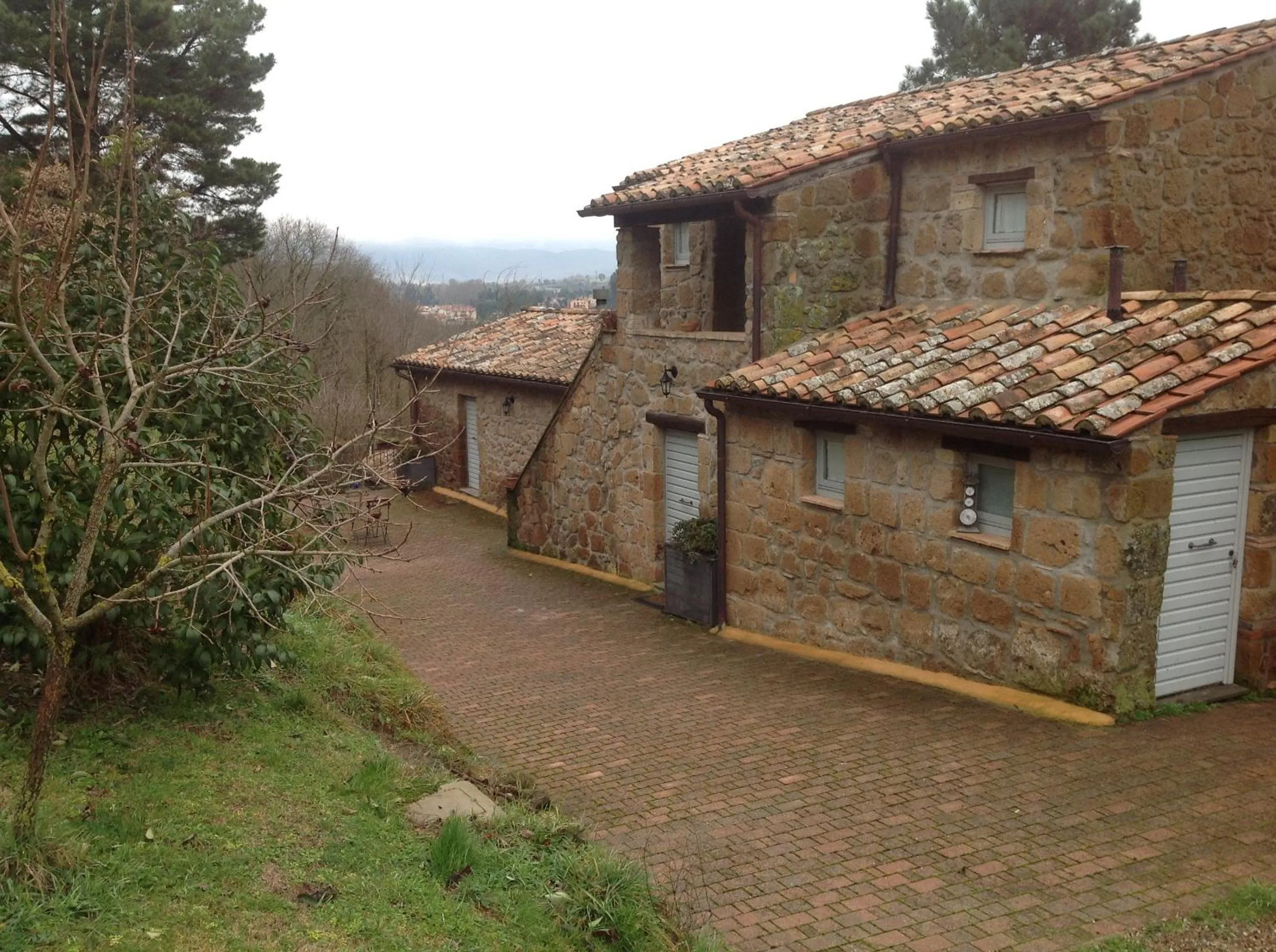 Decorative detail in Il Sentiero