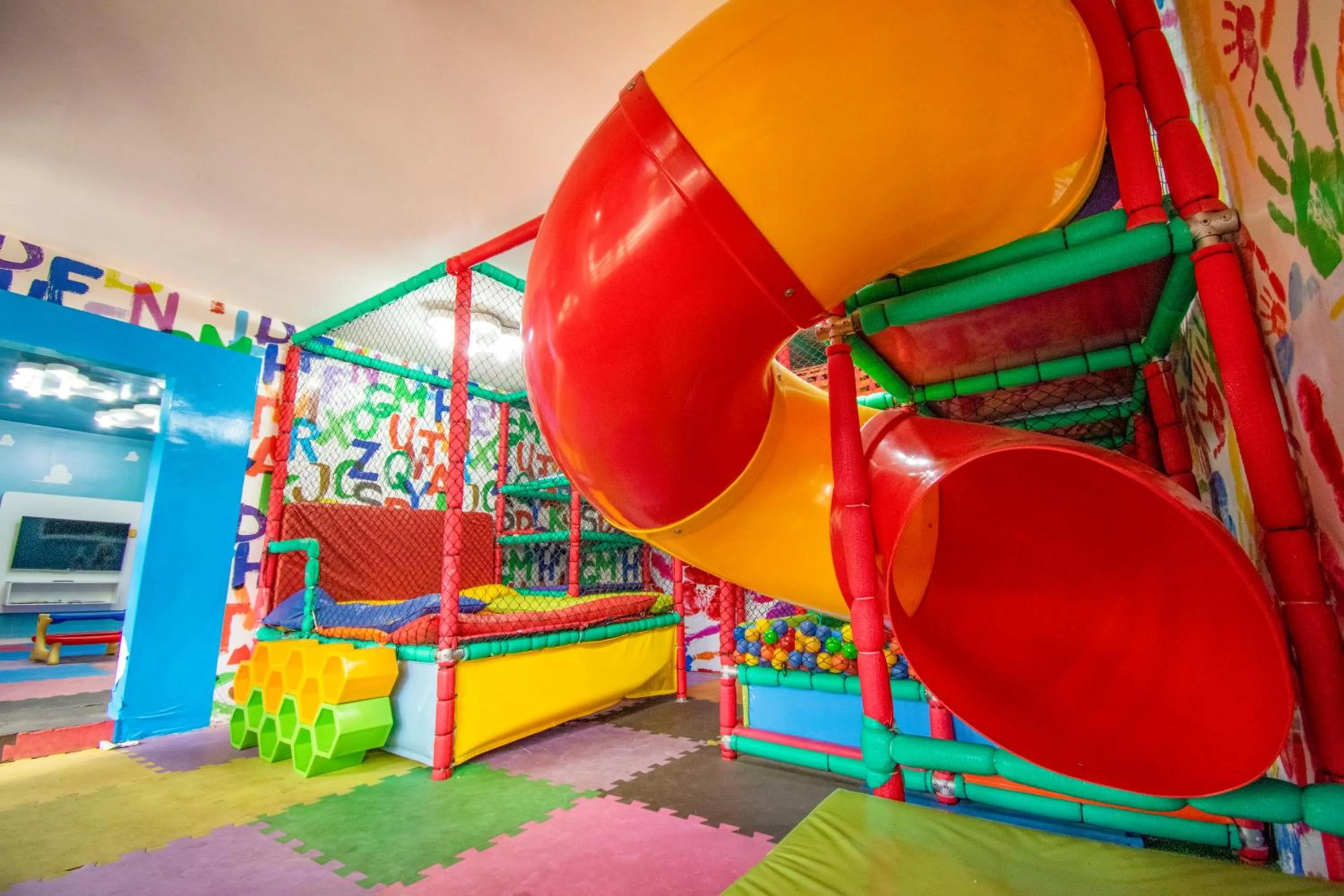 Children play ground in Park Hotel Modelo