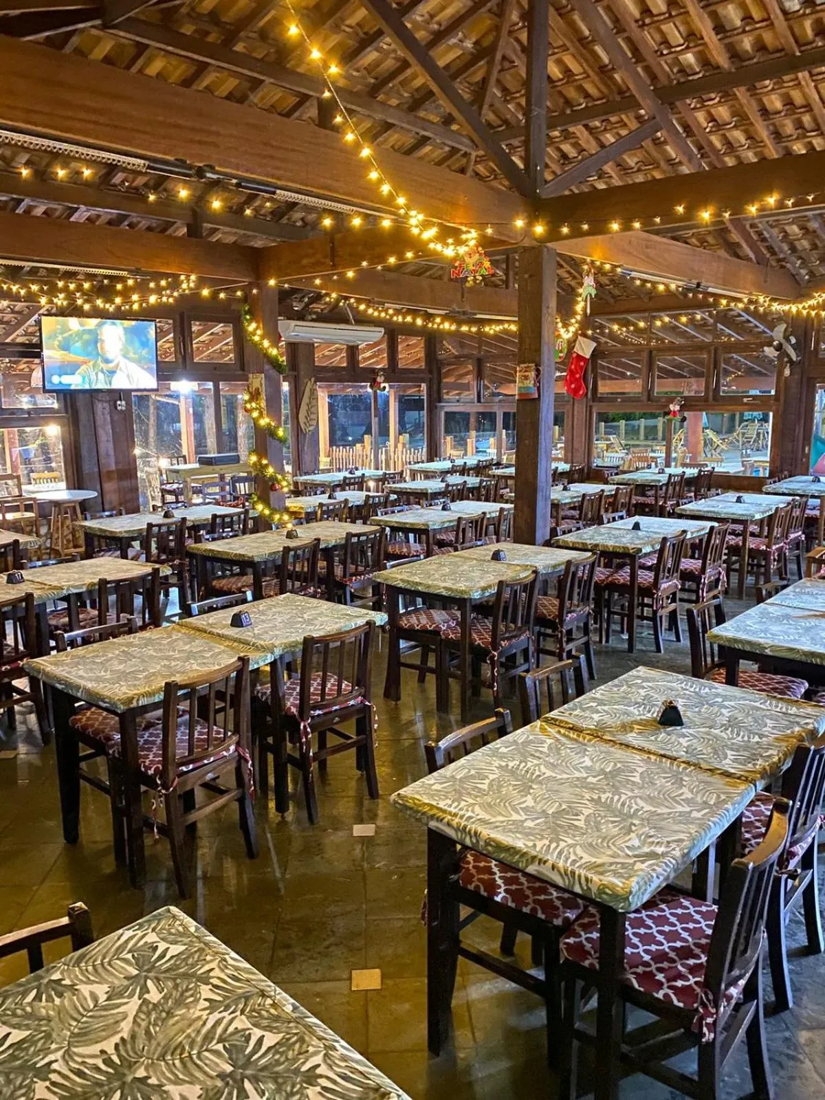 Restaurant/places to eat in Park Hotel Modelo