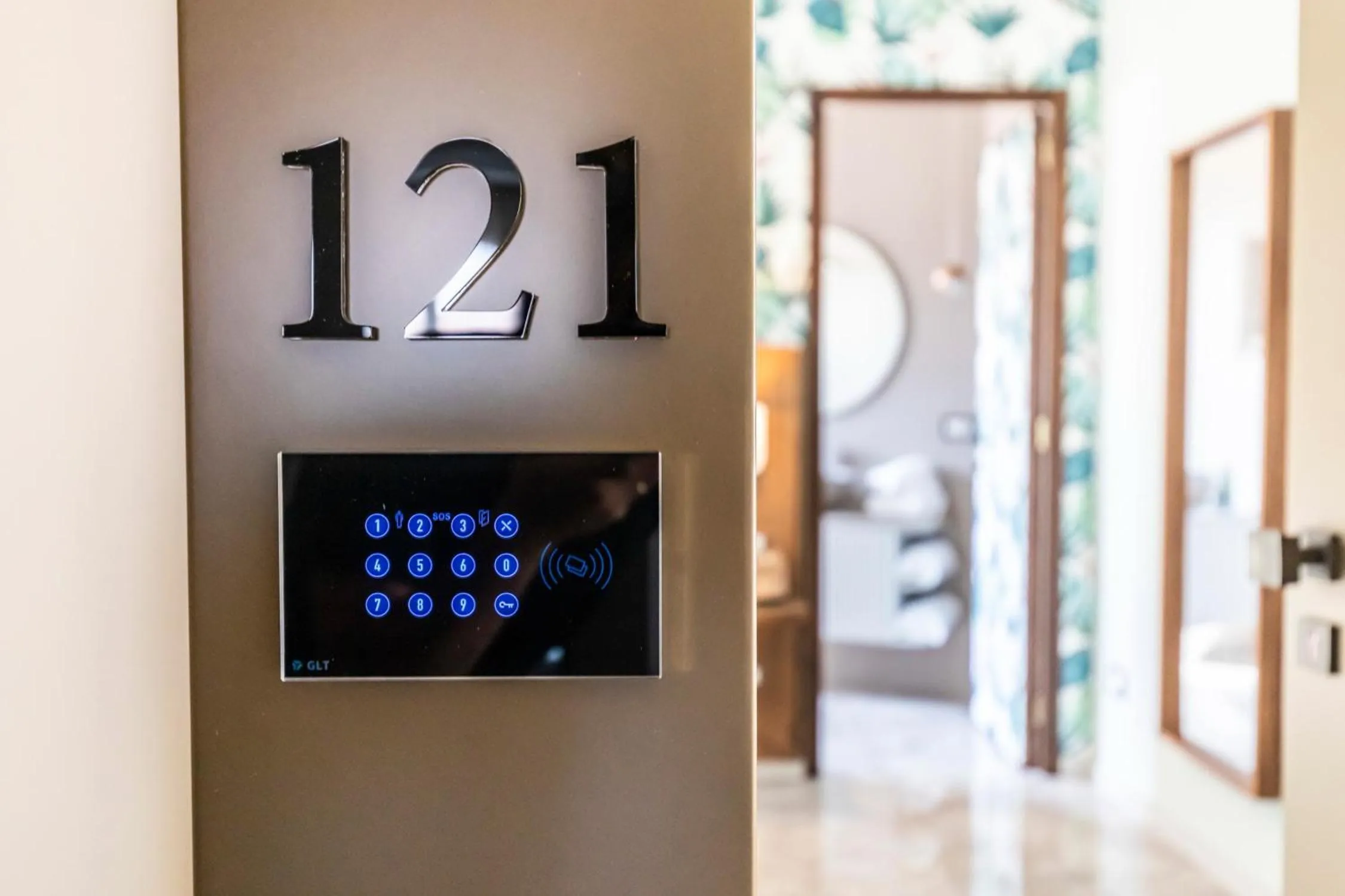 acessibility in SOLMARIS TROPEA City Center - Rooms & Suites - Private Parking