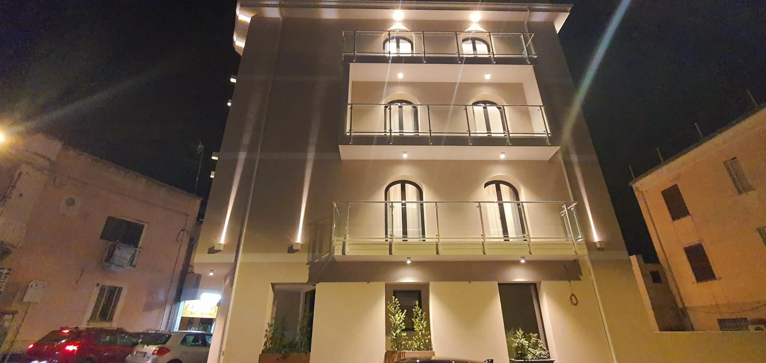 Property building in SOLMARIS TROPEA City Center - Rooms & Suites - Private Parking