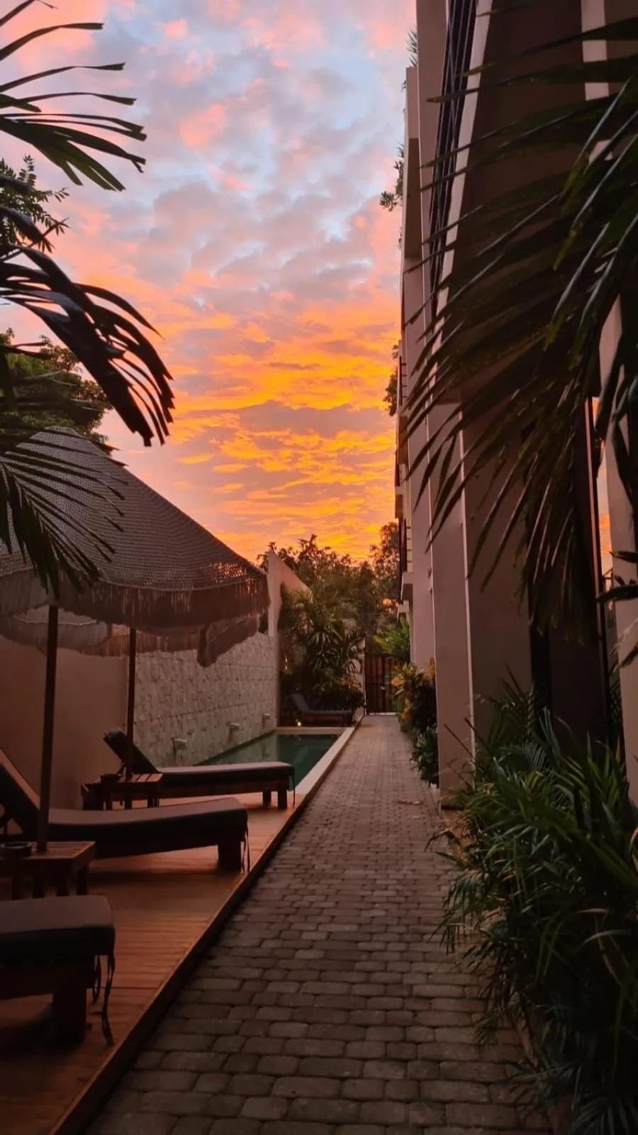 La Veleta luxury condos