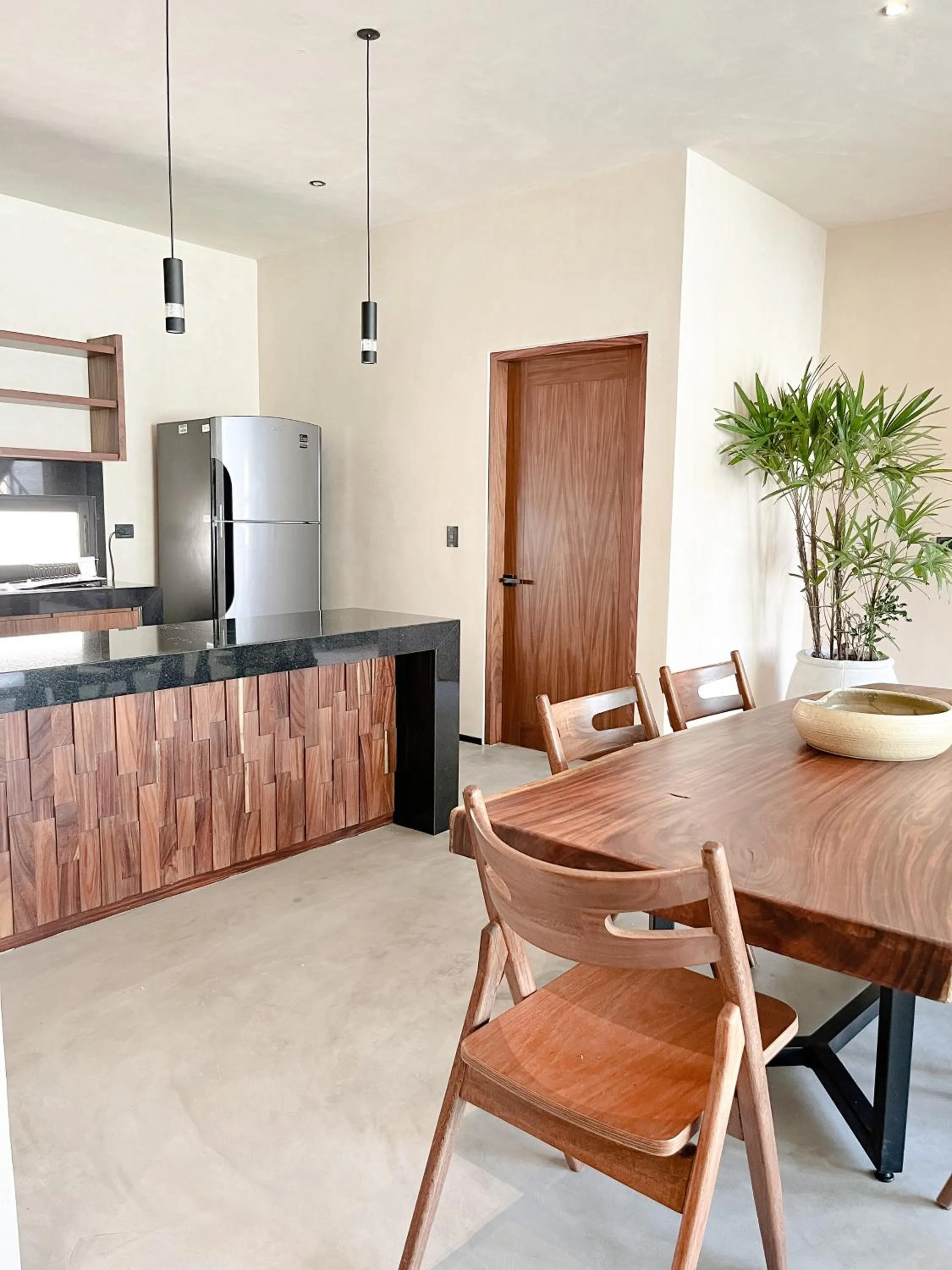 Dining area in La Veleta luxury condos