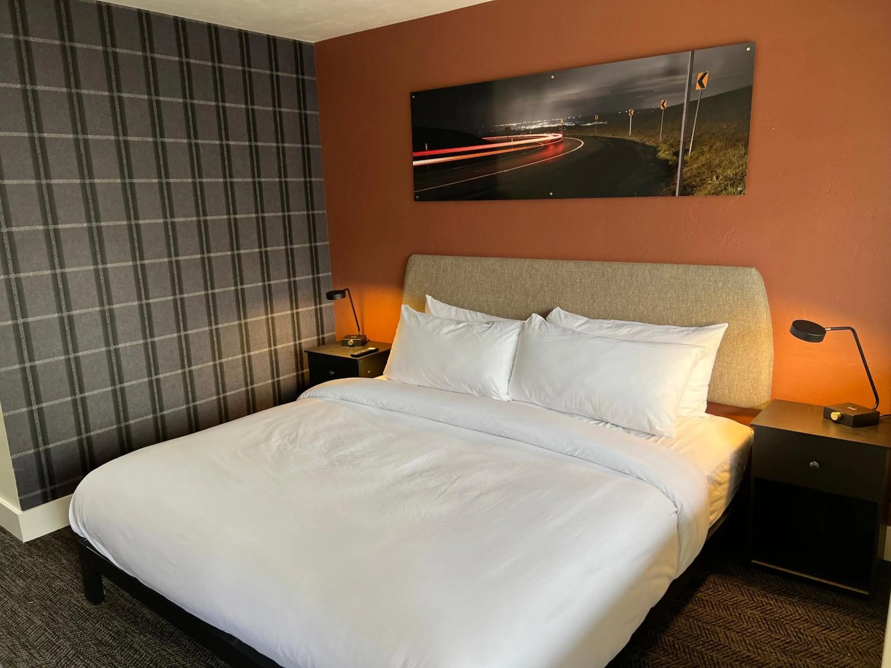 Bedroom, Bed in Motolodge