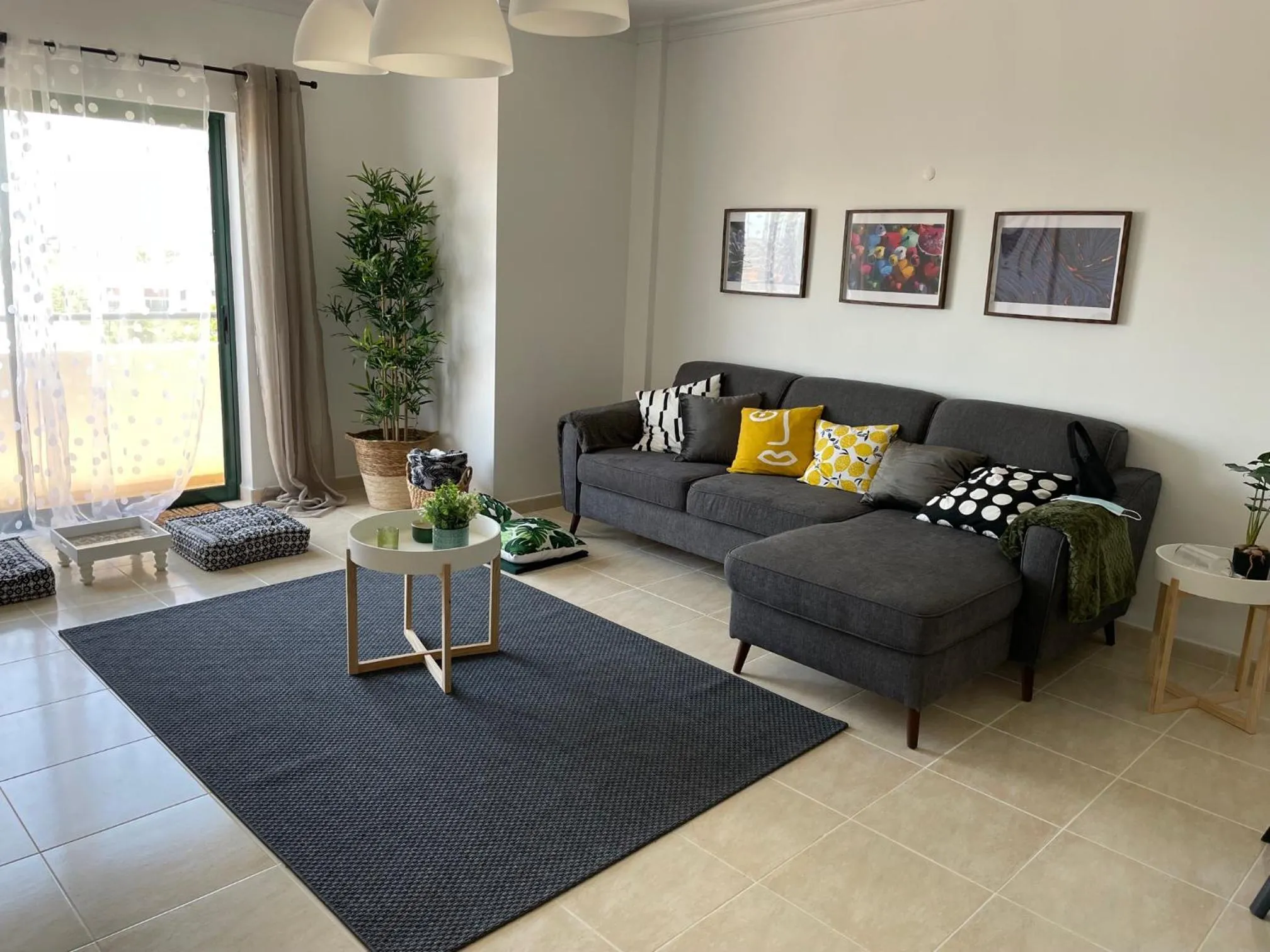 OmniaX Apartment