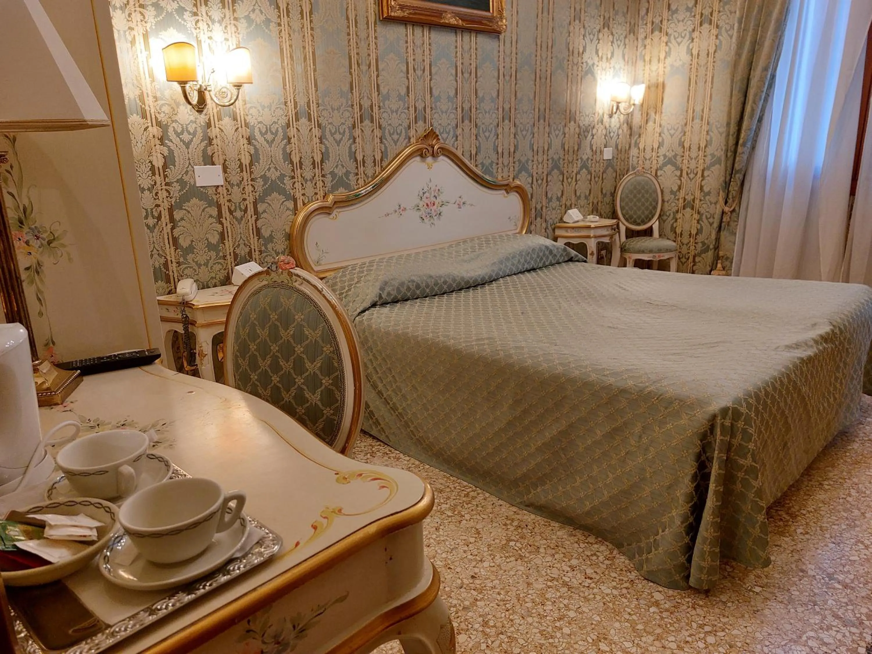 Coffee/tea facilities, Bed in Residenza Hotel San Maurizio