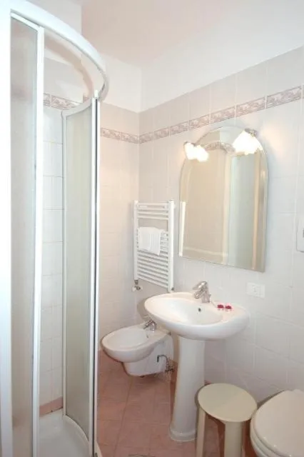 Bathroom in Residenza Hotel San Maurizio