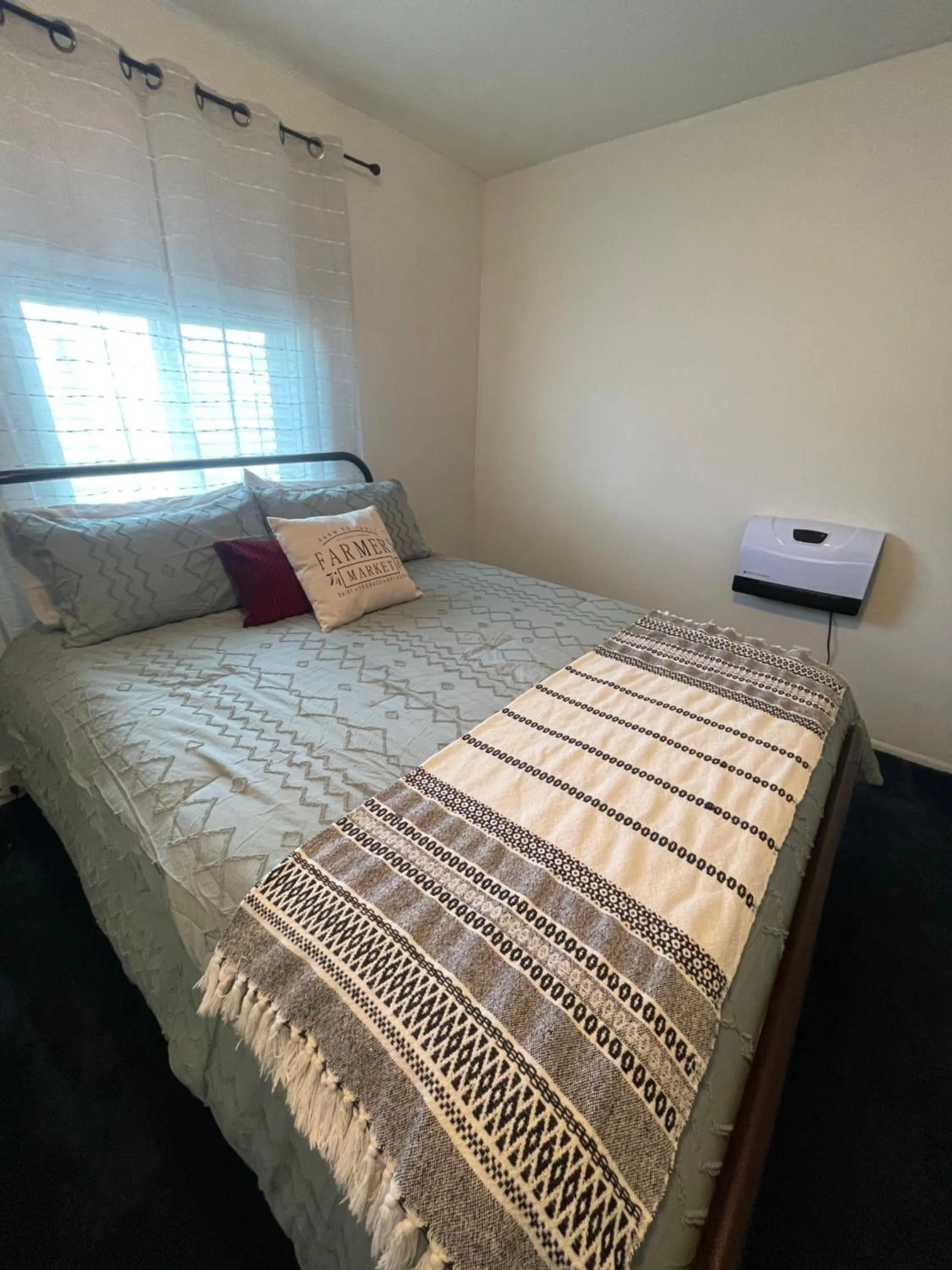 Bed in Callie's Cottage