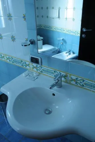 Bathroom in Hotel La Lucertola