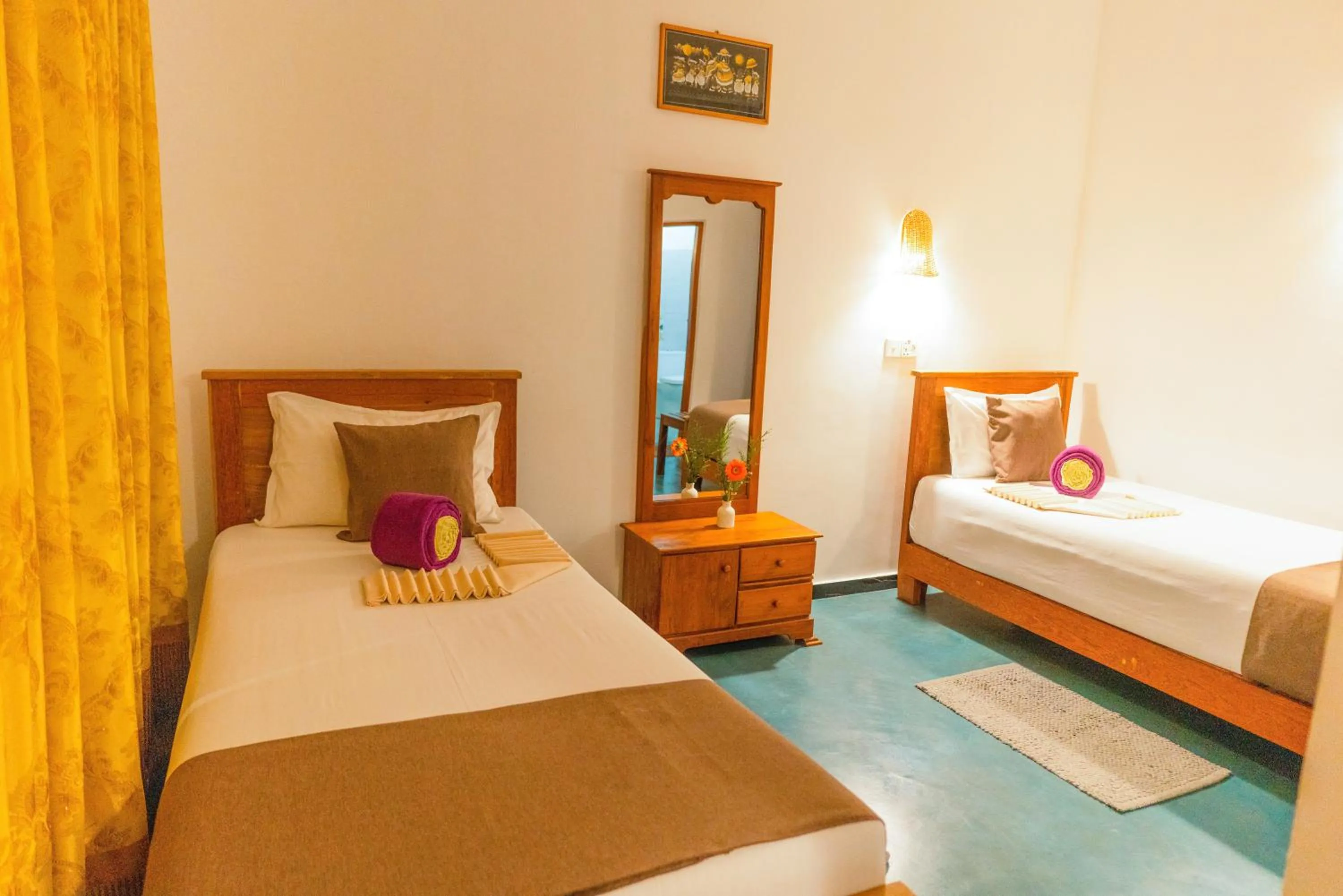 Bed in Hotel Bay Watch Unawatuna